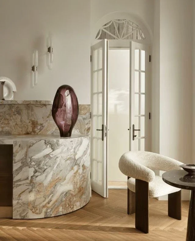 Kirribilli Residence⁠ by Mim Design⁠ featured on Vogue Living⁠ via our link.⁠
⁠
The home features the Pieter Maes-designed sculptural 'Bracci' Chairs by Van Rossum from Moebel... positioned to take in the spectacular view. 🤍⁠
⁠
Interior Design &amp;