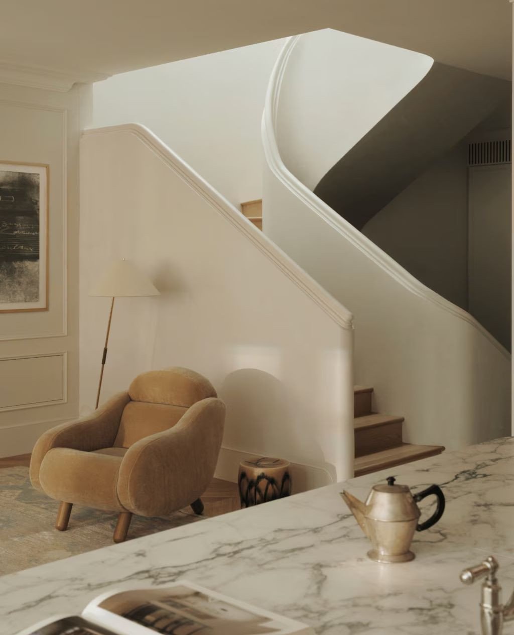 Heritage merges with modern living in this light-filled Queens Park residence online at Vogue Living via our link.⁠
⁠
The home by Se D&eacute;a transforms a Federation-era bungalow into a serene, sculptural home featuring a palette of creamy, alabast