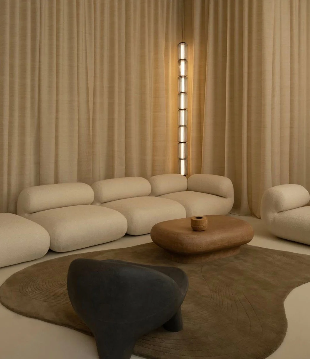 Located in a historic h&ocirc;tel particulier overlooking Parc Monceau, reimagined as a living space for contemporary design, is BOON_MONCEAU⁠ by boon_room.⁠
⁠
Shown here is the 'Modular' from the AEON PROX collection for Boon_Editions, designed by P