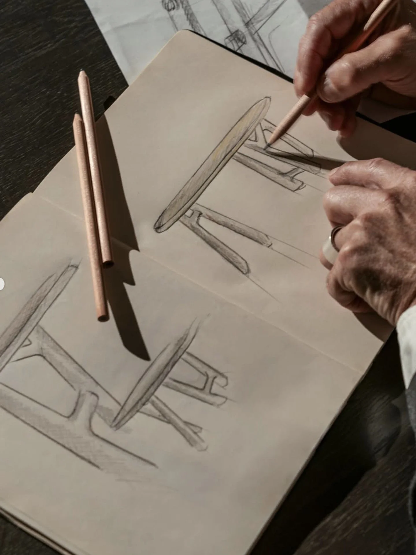 The Ybu table holds a particular place within Atelier Tortil.⁠
Designed in the early 2000s as a personal piece, it was first conceived as a desk, shaped by daily use and a direct relationship to form and structure. Influenced by nature, its sculptura