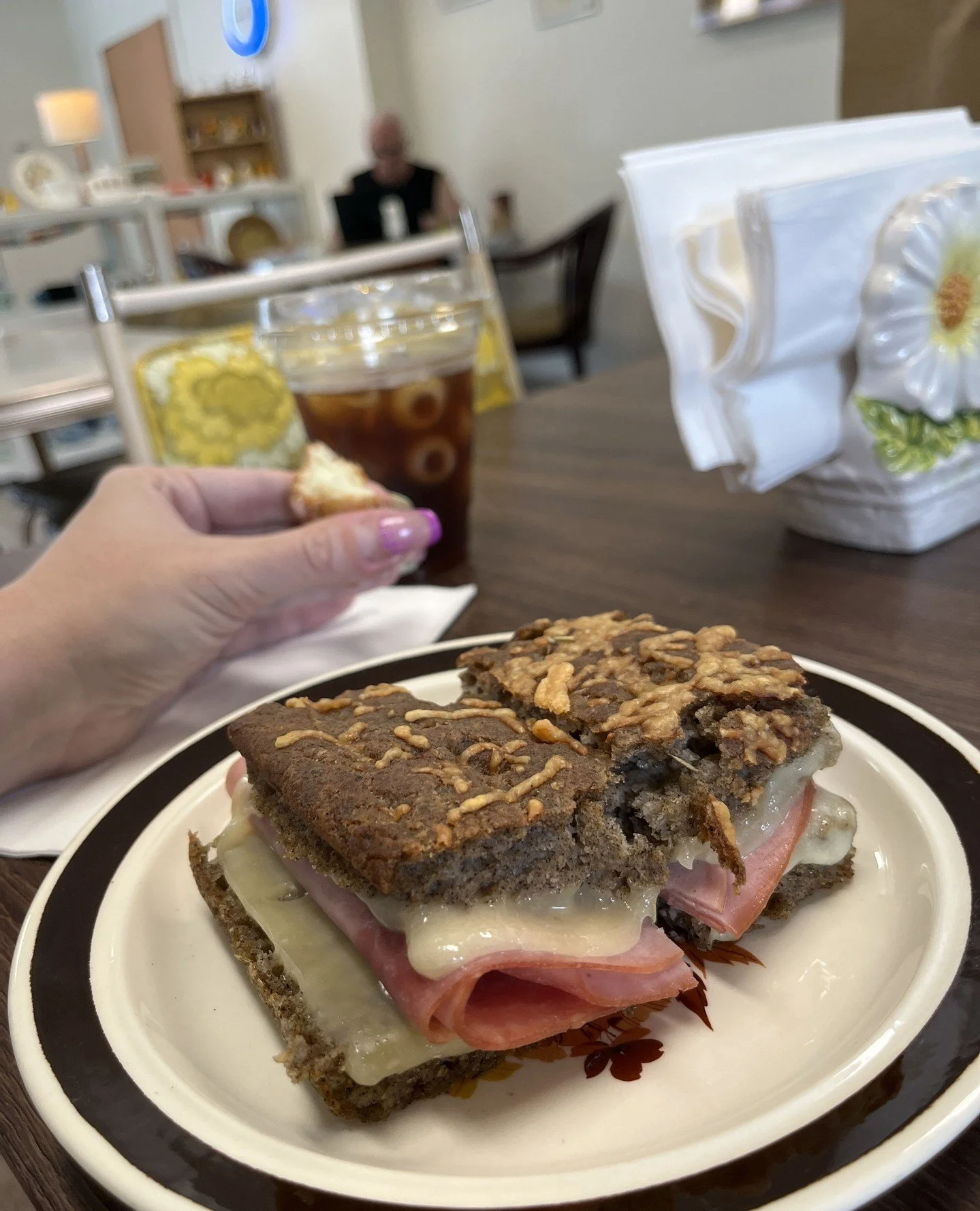 (1 of 4 because character limits)⁠
⁠
Before we signed off our business anniversary month with a thank you discount code (PORTERLOVES13 for 13% off the Porter Loves Shop through November 30), we took a moment to shout out 13 local favorites that we lo