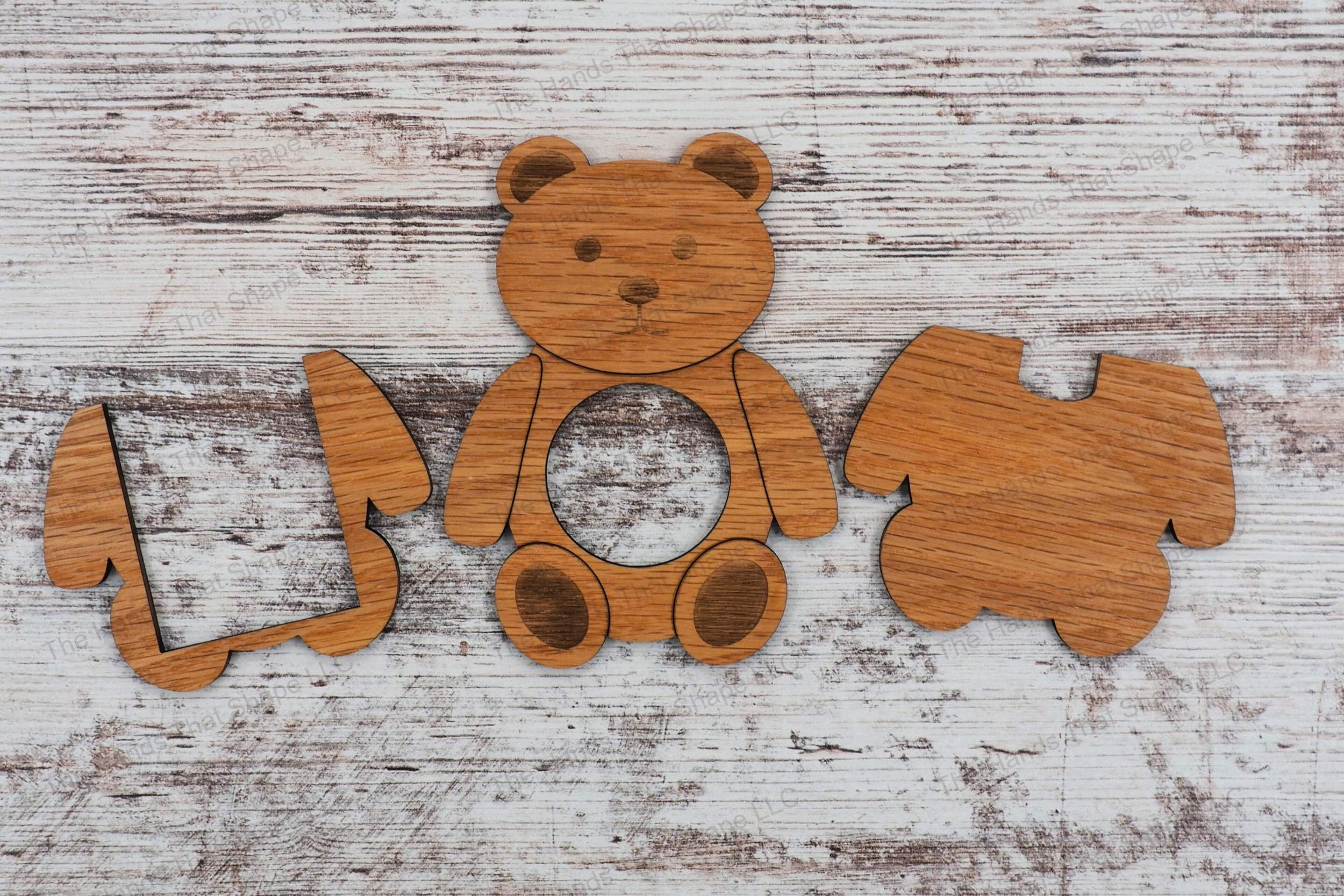 Create charming teddy bear photo magnets with our laser-ready design file, featuring a wallet-sized photo cutout, complete with engraving and instructions.