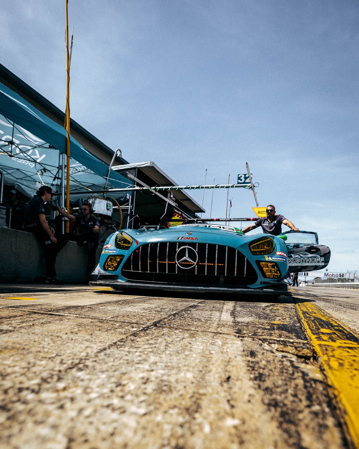 Let&rsquo;s race 😎

#imsa #amggt3 #GTD #mercedes #mercedesmotorsport #korthoffprestonmotorsports #weathertechsportscarchampionship #mercedesamggt3 #weathertechchampionship #imsaracing #AMG #motorsports #thisisendurance #gtdendurance #gtdracing #geto