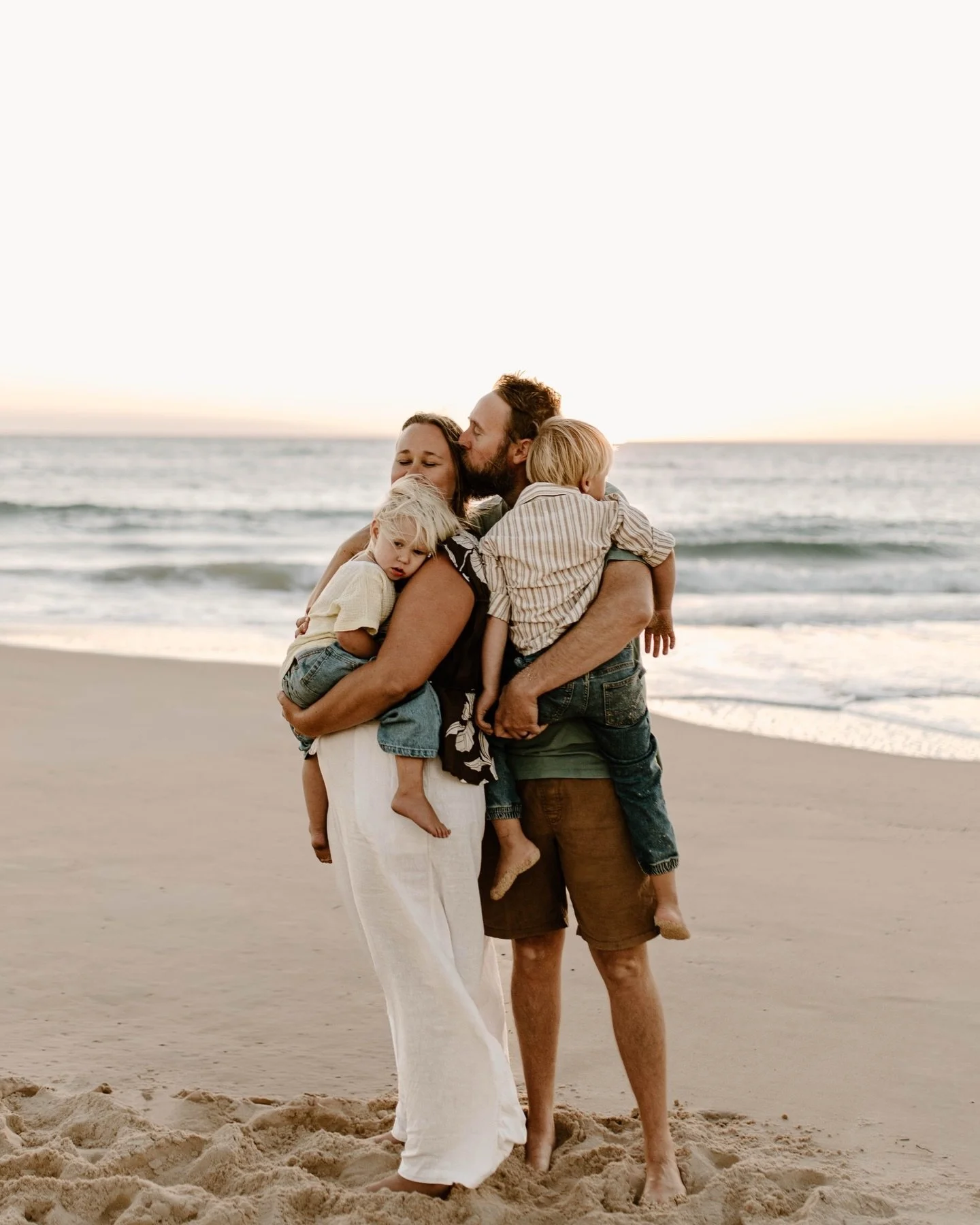 The ones who said yes before I even knew what I was doing 🤍
My very first paying clients&hellip; the ones who believed in me before I believed in myself.
And now, somehow, they&rsquo;ve become my first family photographed here in South Australia too