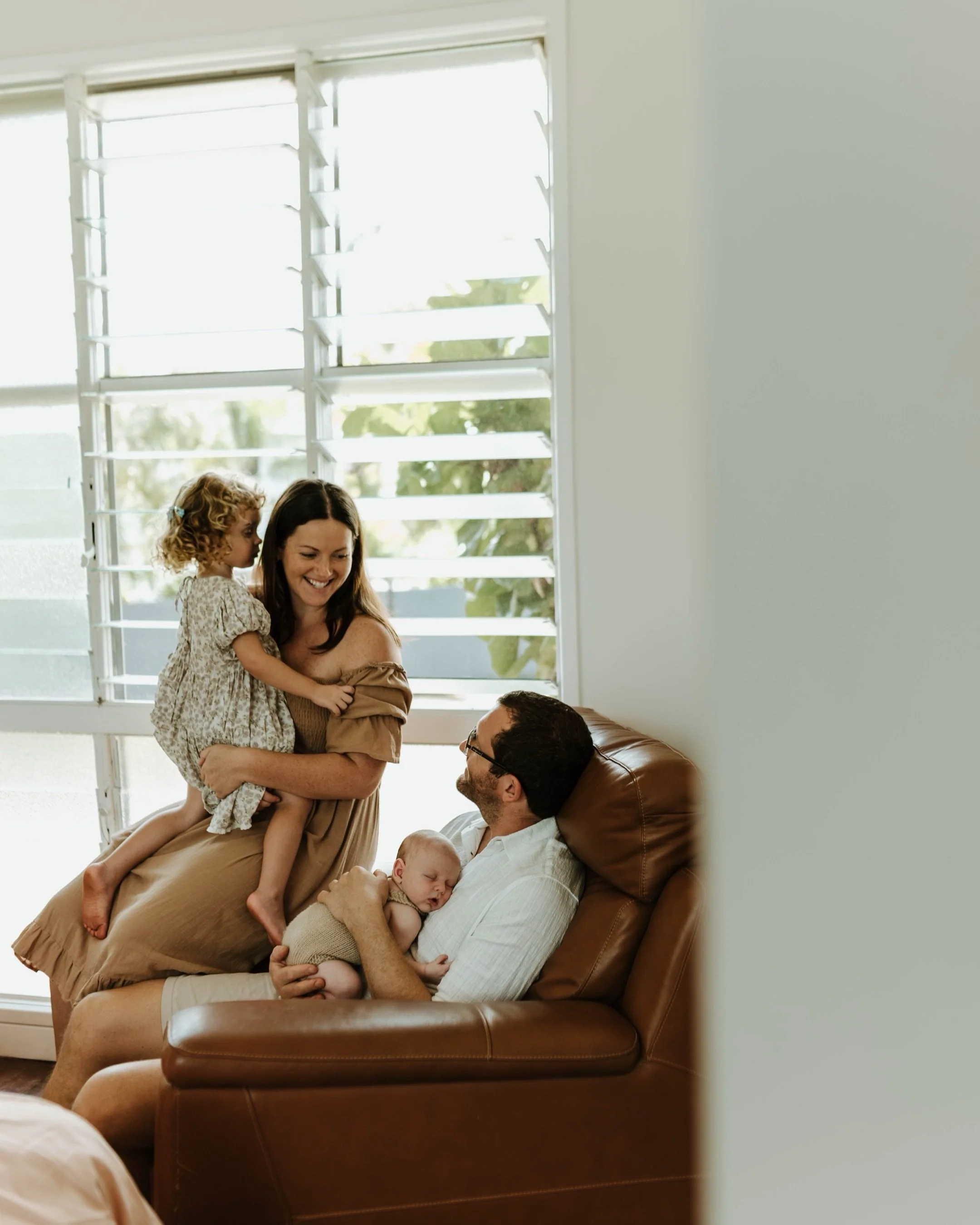 Newborn sessions at home will forever be my favourite. Nothing forced, just you guys being together. 🤎 
✨ baby Oliver at home 🏡 
⟡
⟡
⟡
The Captured Folk 
Maternity ⟡ Motherhood ⟡ Family ⟡ Newborn Photography 
SOUTH AUSTRALIA // SOUTHERN FLINDERS //