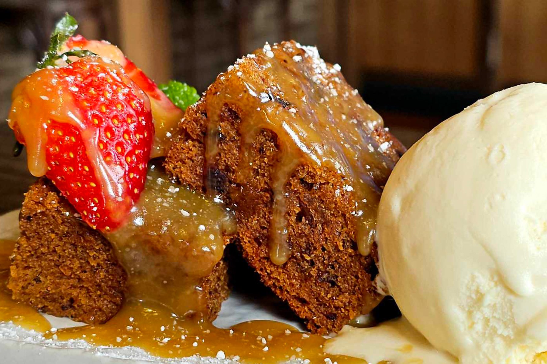 🍦🥮Our Sticky Date Pudding should satisfy anyone with a sweet tooth tonight 😍
.
.
.
#stickydatepudding #dessertspecial #sweetooth #Baringo #MelbourneWeekend #escapetothecountry #seeVictoria #VisitMacedonRanges #MacedonRangesNaturallyCool #macedonra