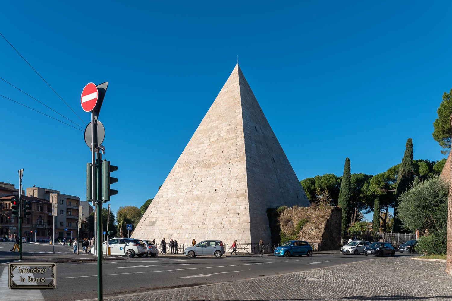 Can You Visit The Pyramid of Cestius?