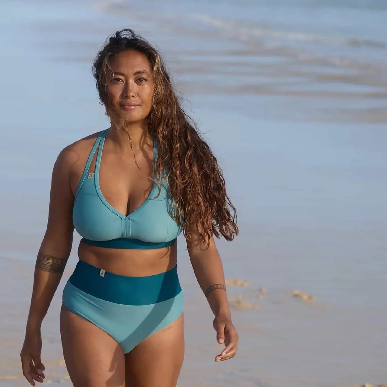 nachhaltiger bikini in petrol von inaska