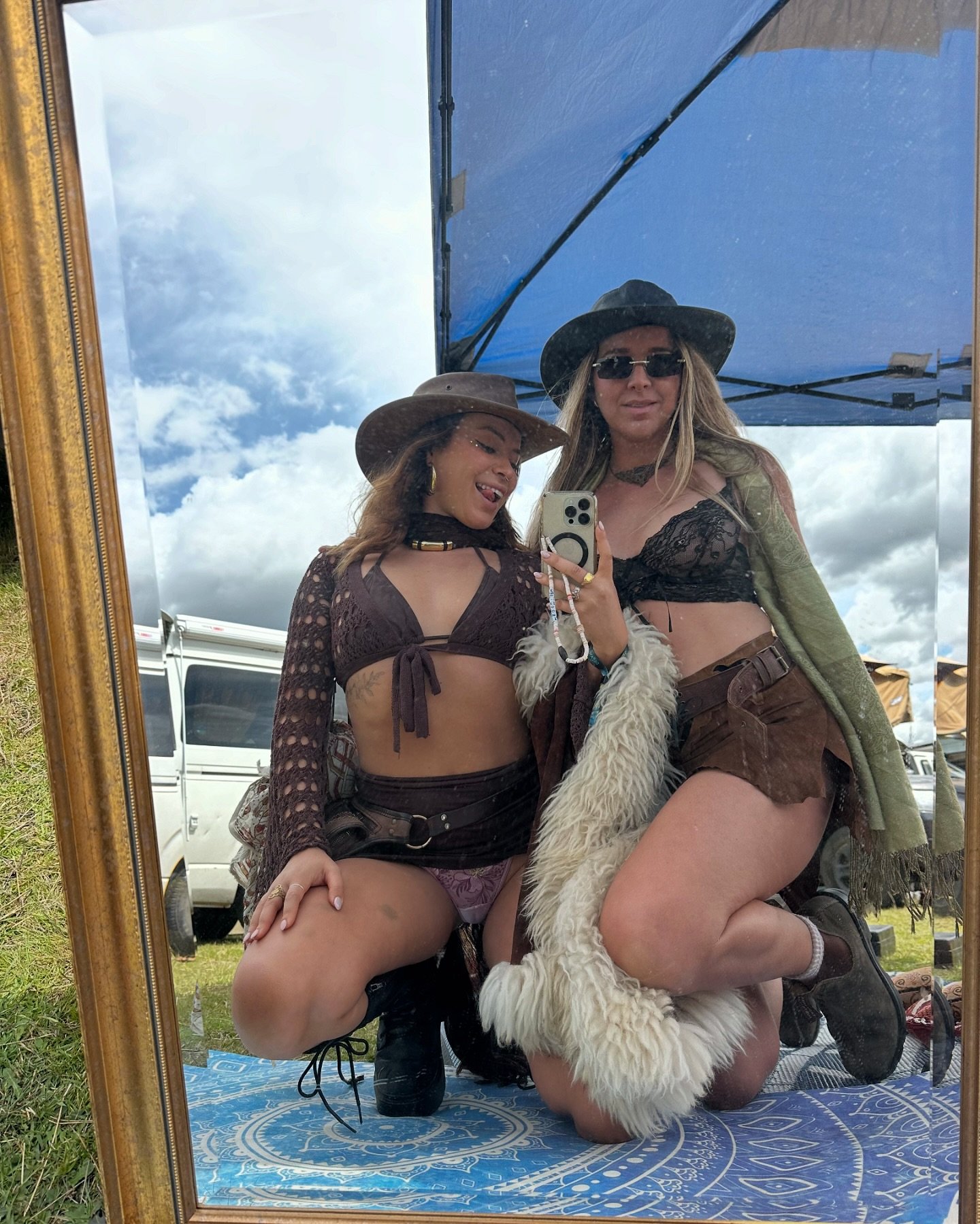 Dragon dreaming 🐉 

I can honestly say this was the BEST festival experience of my LIFE!!! &amp; trust me when I say I have been to ALOT of festivals! 

There is a reason why humans have been gathering for thousand of years, to share music, dance, a