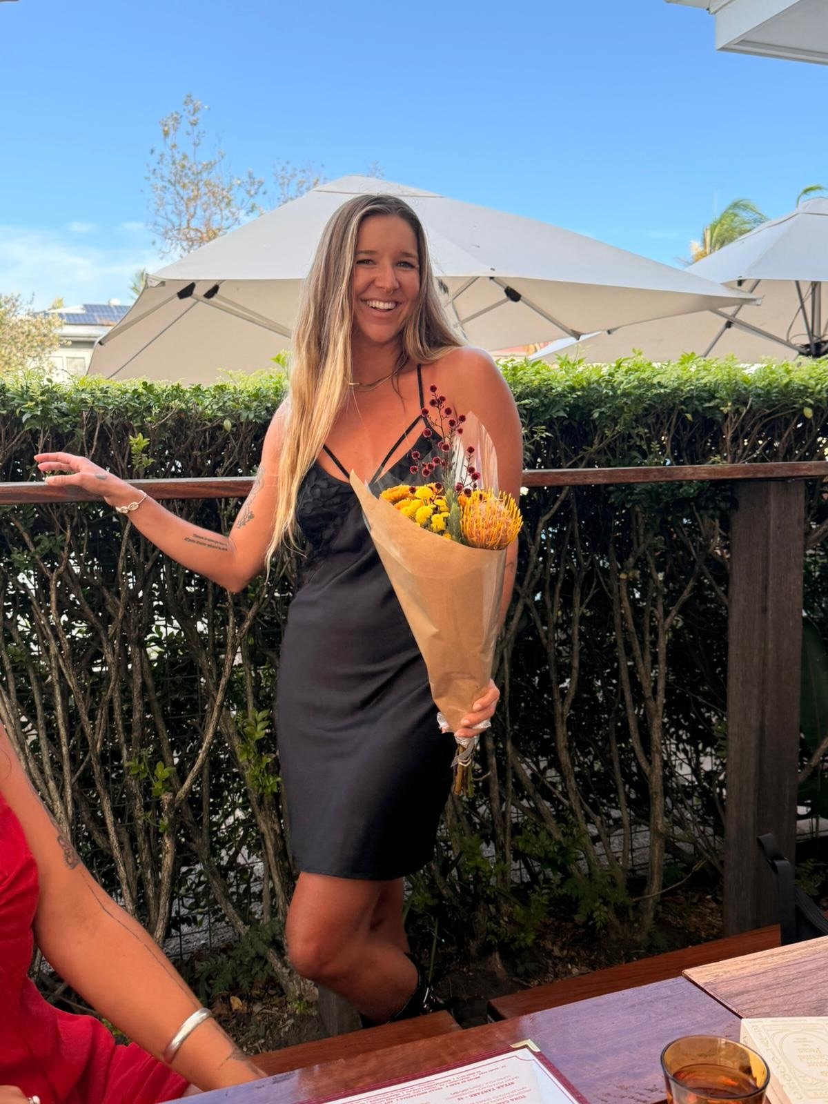 This is 33 baby and it feels so dam good ✨✨✨

I feel so deeply anchored in myself, my truth and my path! 

I feel so held, supported and loved by the people surrounding me. I often cry tears of gratitude for this beautiful life I get to live, what a 