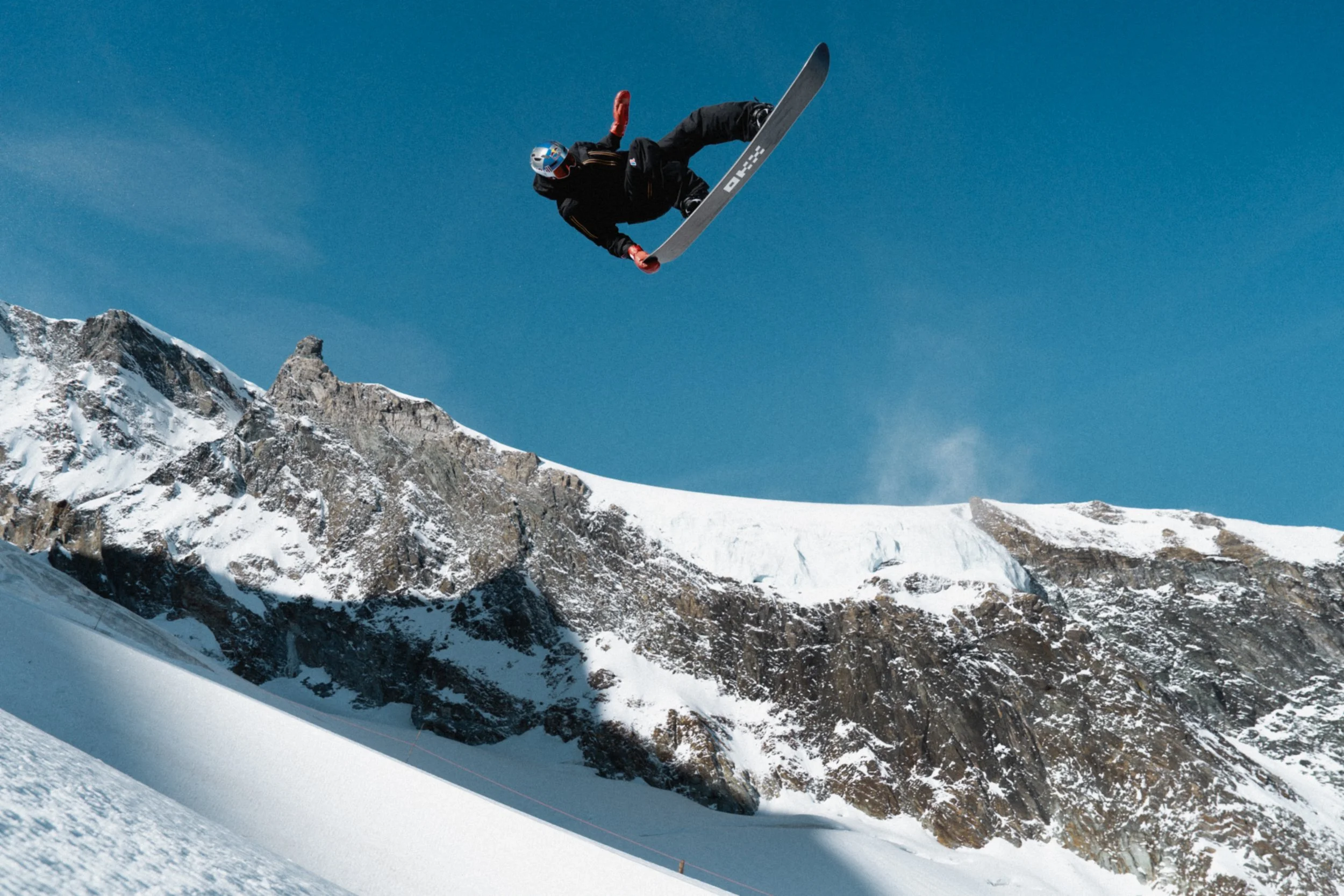 29. Oktober 2025_K-Way_Scotty James_Saas-Fee_©Frederik_Kalbermatten_003-2.jpg