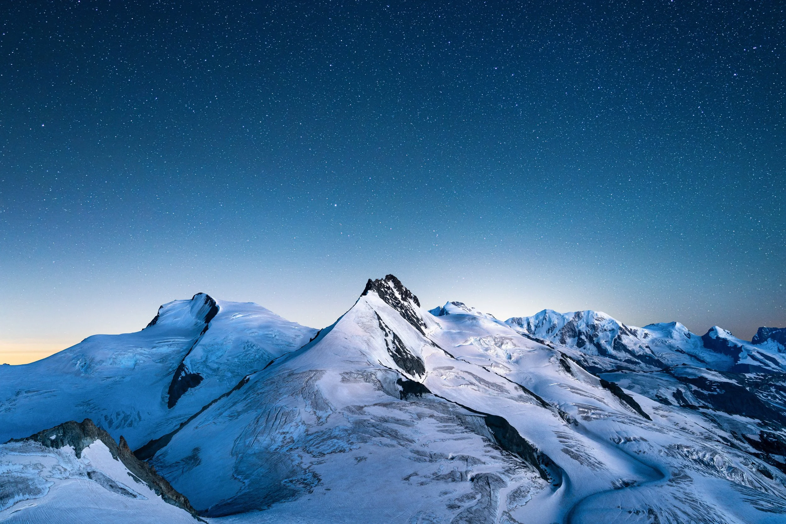 Rimpfischhorn in a Blue Dream
