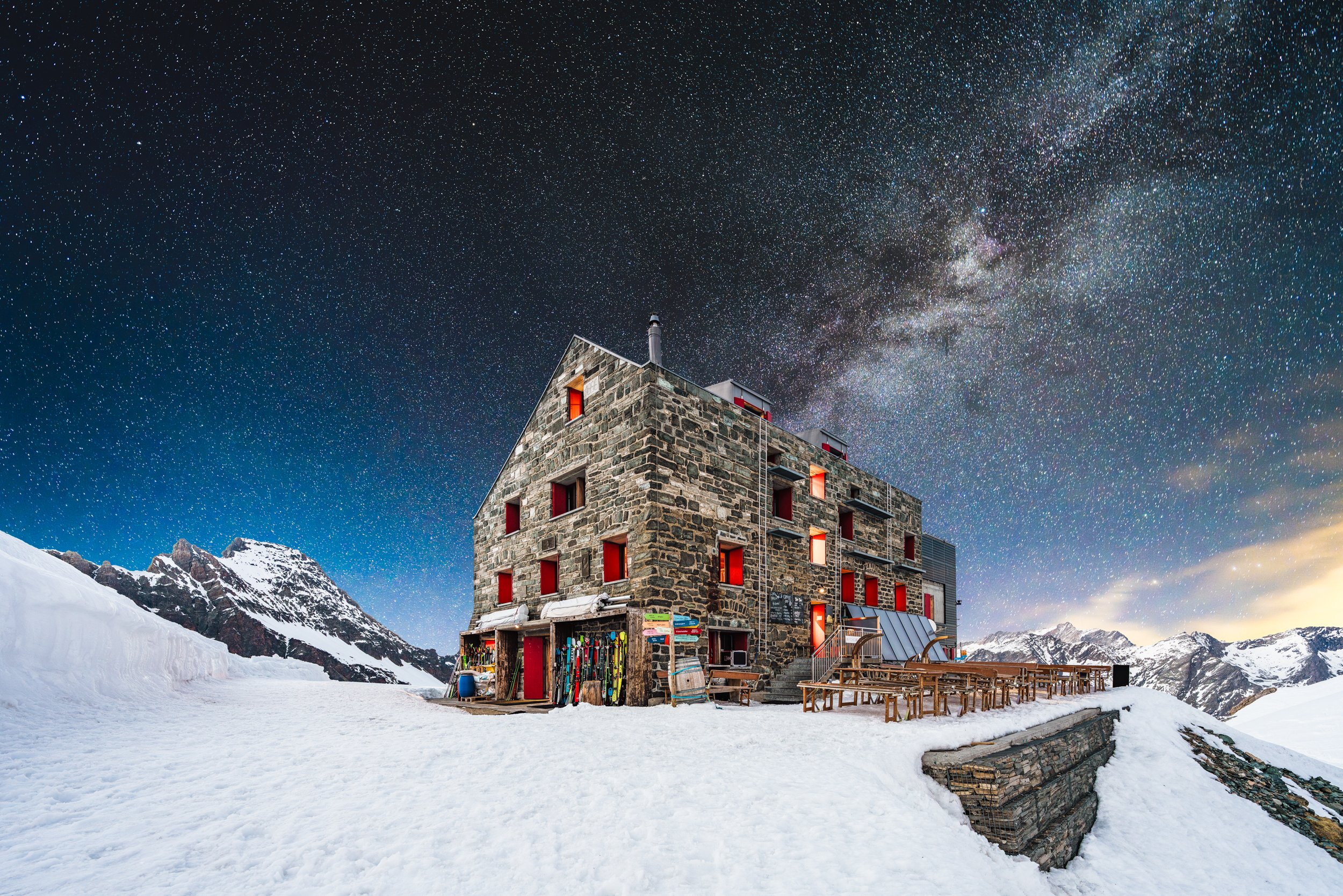 Britannia Hütte and the Milky Way