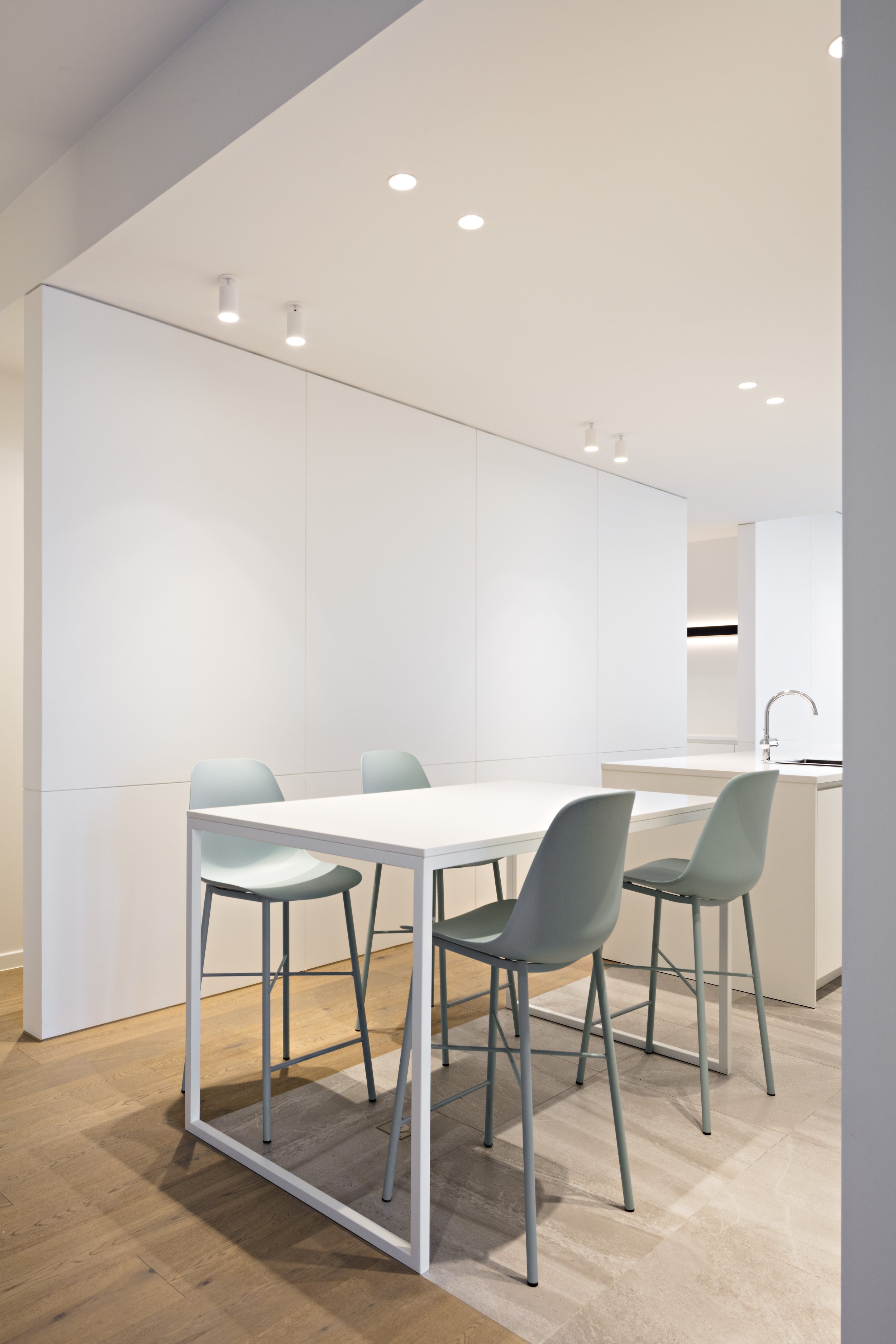 studio-dempsey-interieurarchitect-kantoor-inrichting-oostende-trybou-hedendaags (4).jpg