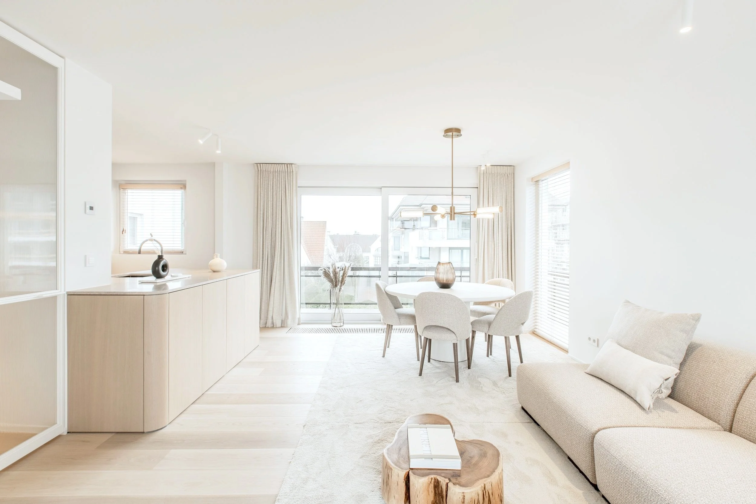 dempsey-interieur-architect-plan-ontwerp-appartement-buitenverblijf-miele-landelijk-sober-eik-kust-zeezicht-knokke-koksijde-oostende(2).jpg