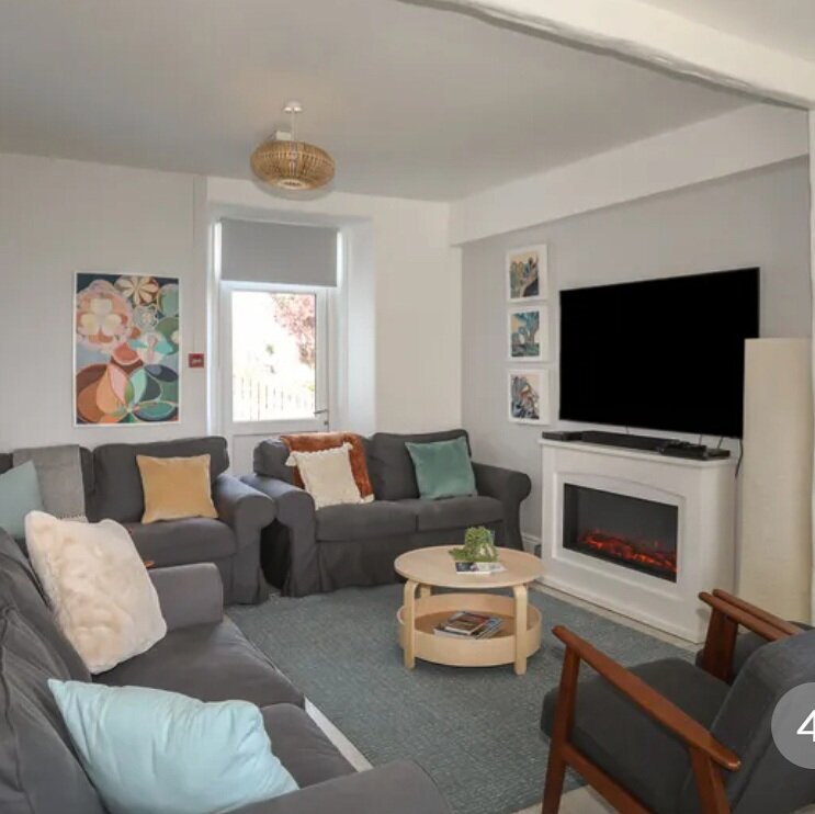 Comfy Lounge