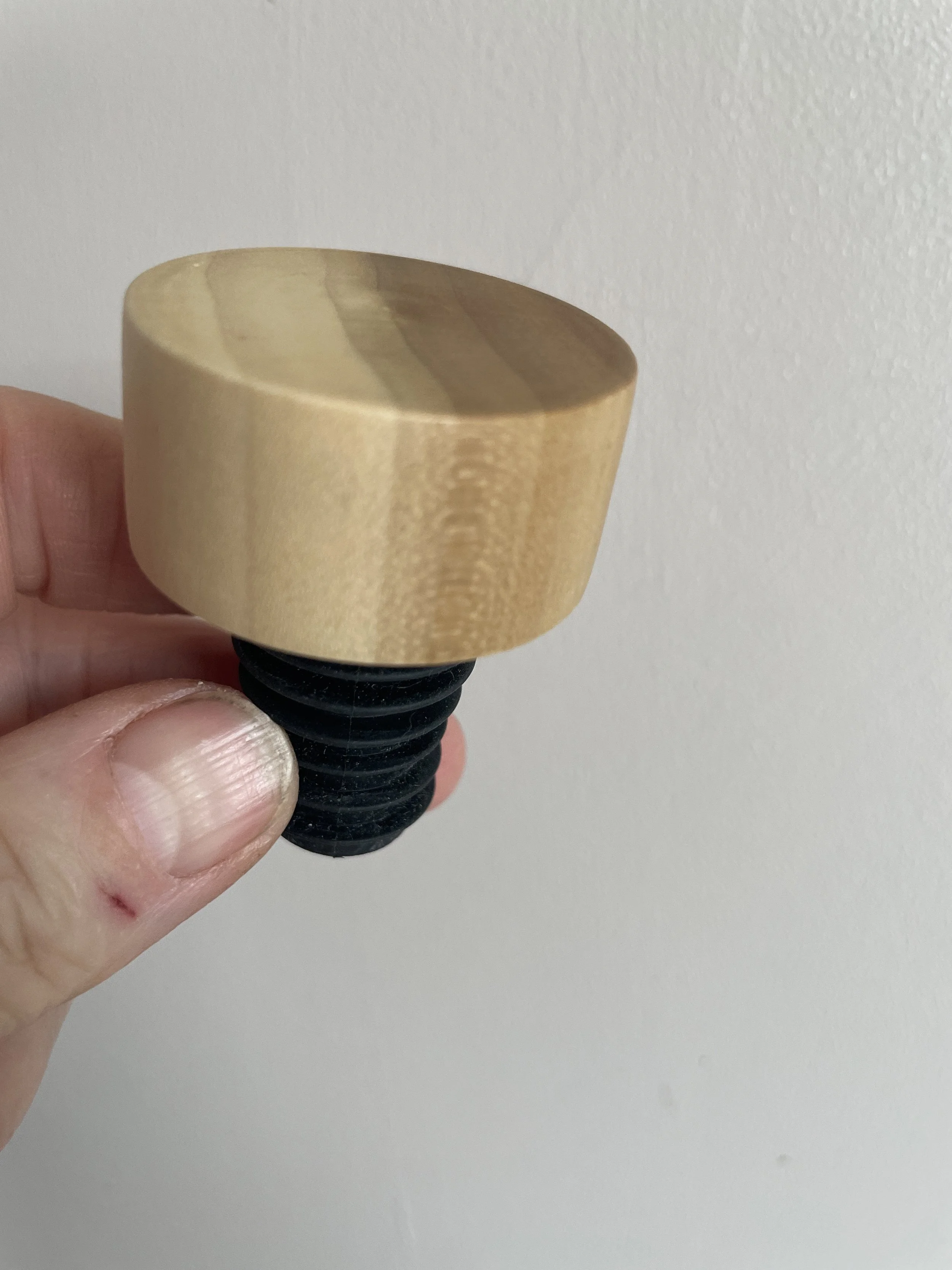 Flat top, two tone  Bottlestopper