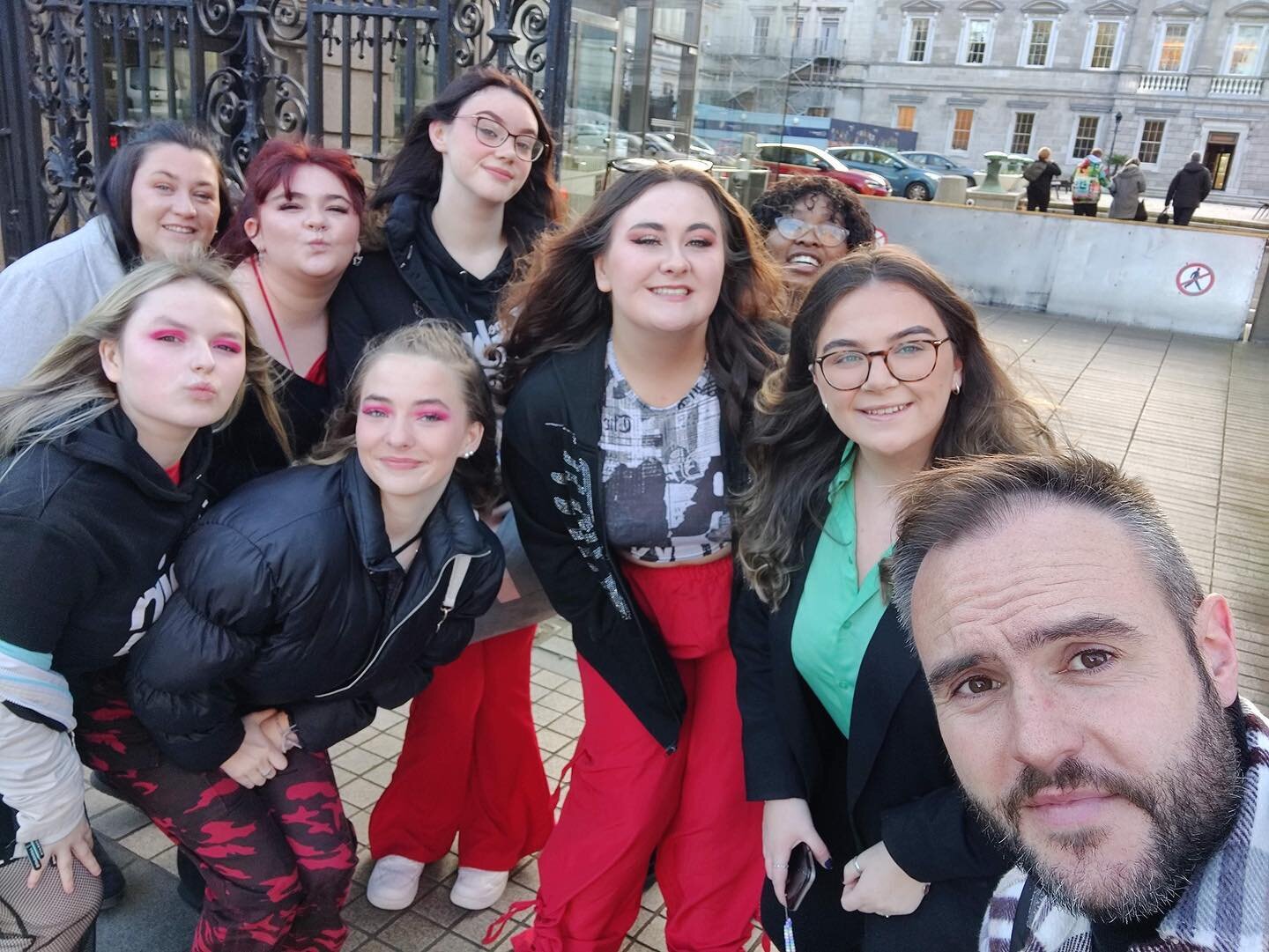 Yet another Thowback to @misneachofficial preforming at  Child Talks in Leinster house ! ❤️ What an honour and amazing opportunity it was to preform there! @gmcbeats @cullinaneroisin @ros4leen_br4dy @sophiemccarthy908 @cara_cullen_ @charmy_croc @clo_
