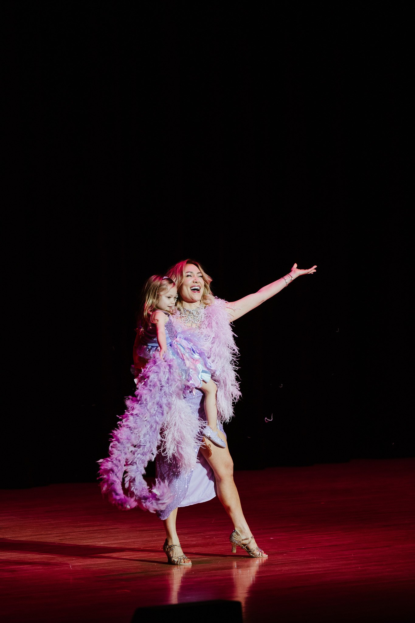 mother and daughter dancers