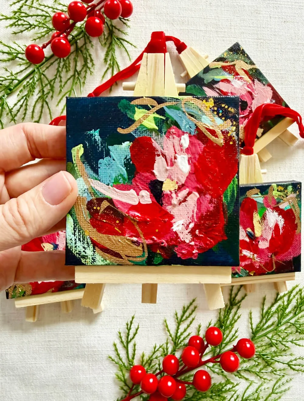 Poinsettia_Multiples_Final_web.jpg
