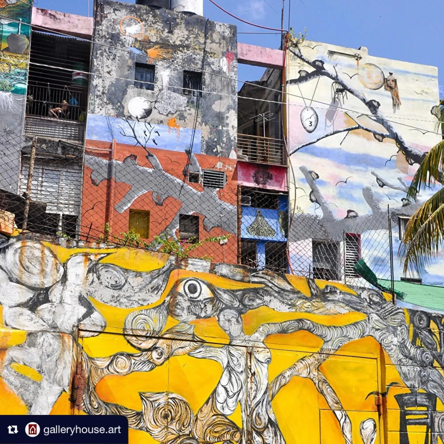 Repost from @galleryhouse.art
&bull;
Michael Endicott (@michaelbendicott) bends wavelengths of light, molding multiple photos into sculptural works. His background in political and biological sciences influences his expressionist approach. Visit to s