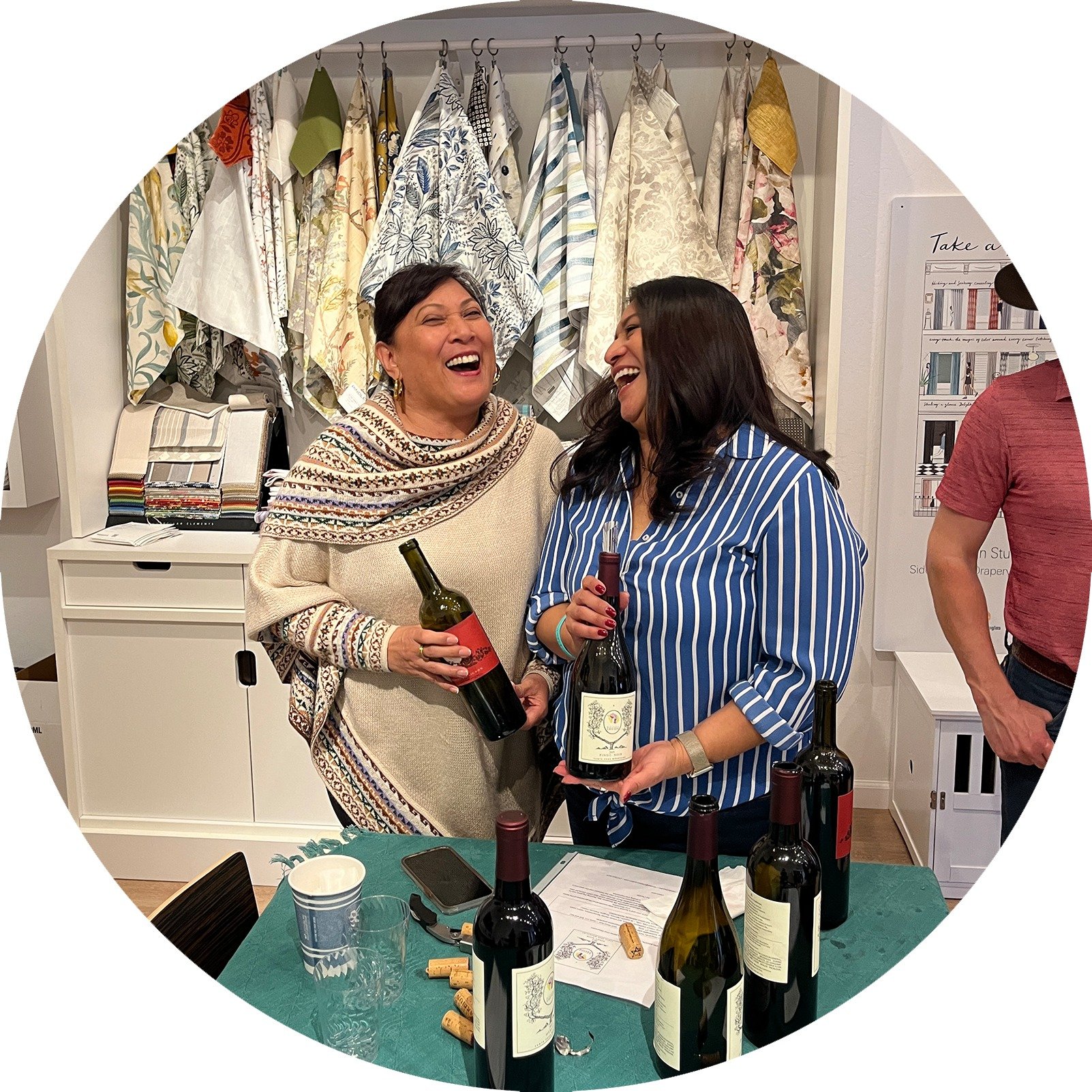 The Wine Walk is Nov. 15th - Save the Date!
Wines of the Santa Cruz Mountains presents Taste of the Mountains Menlo Park Wine Walk on Saturday, November 15 in Downtown Menlo Park from 1-4pm. Enjoy wines from boutique Santa Cruz Mountains wineries po