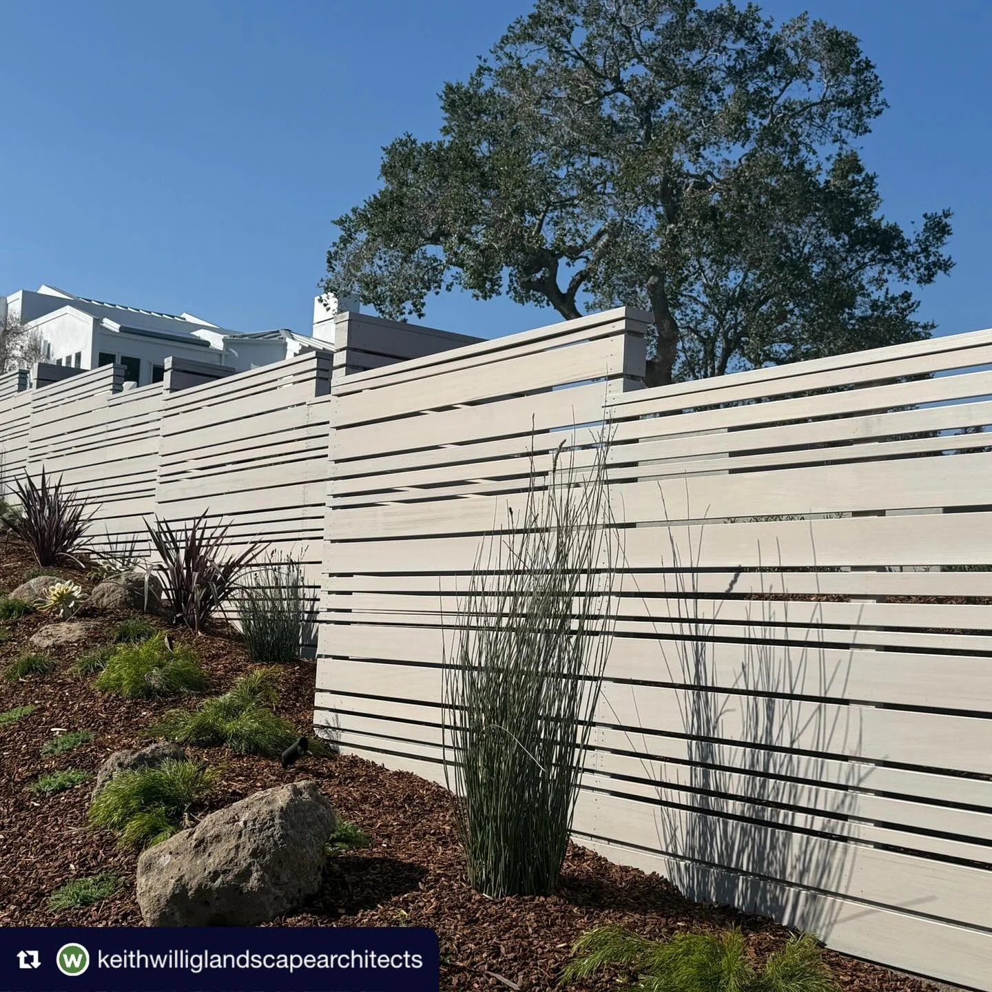 Repost from @keithwilliglandscapearchitects
&bull;
Starting w truely beautiful fence we created a space for a pool and raised spa and entertaining w a fire element. All elements have a great view. Just waiting for the plantings to grow in now. And th