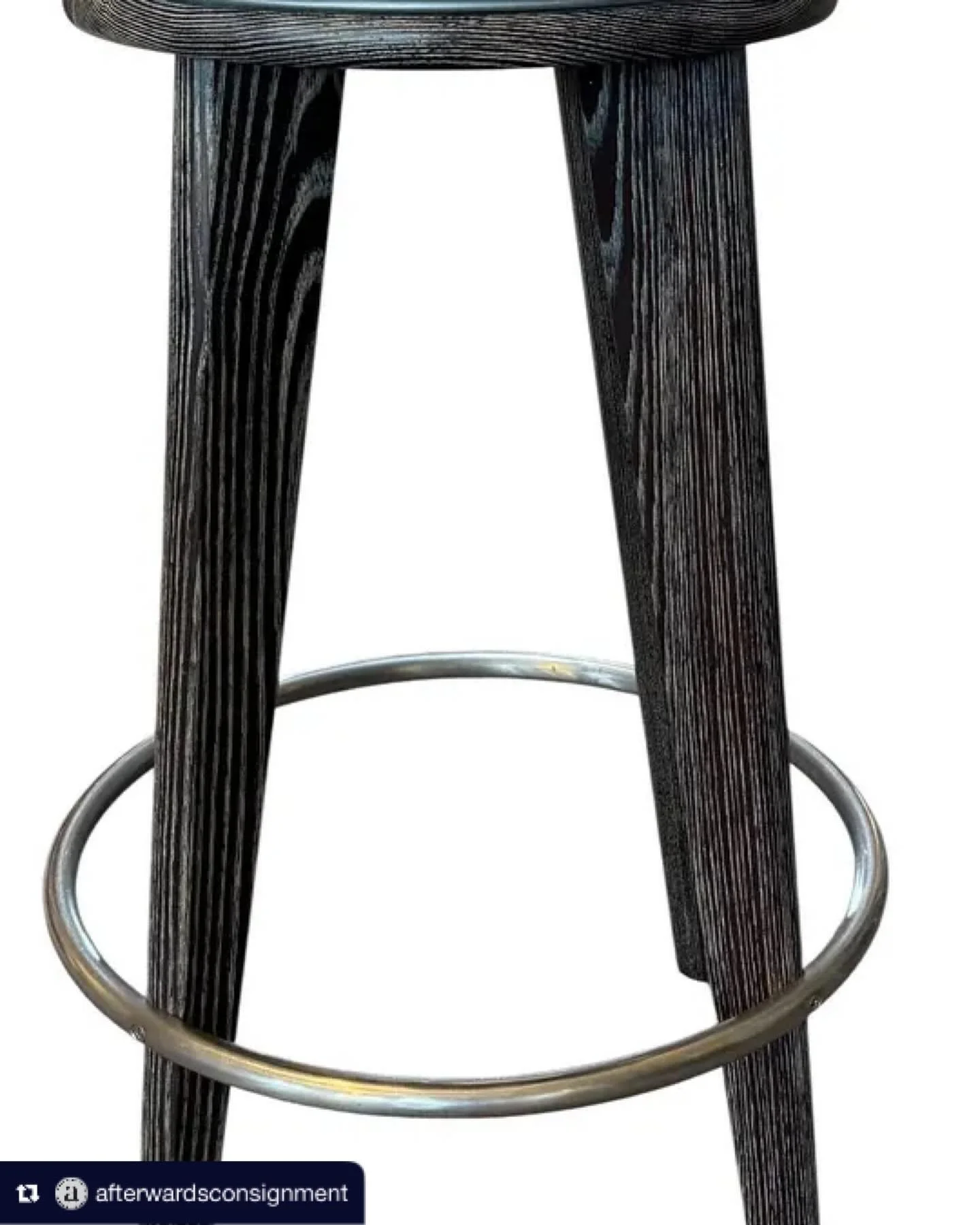 Repost from @afterwardsconsignment
&bull;
Set Of Four Custom Cerused Oak Swivel Stools With Chrome Foot Rail

Brand = Custom
Style = Modern
Height = 24&rdquo; H
Width = 13&rdquo;W
Color = Grey
Material = Oak
Condition = Excellent