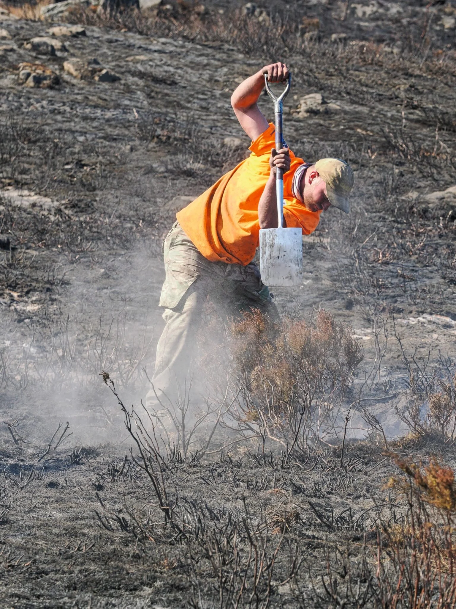 Tintwistle Moor fire: gamekeepers tell how they held it for 11&nbsp;days