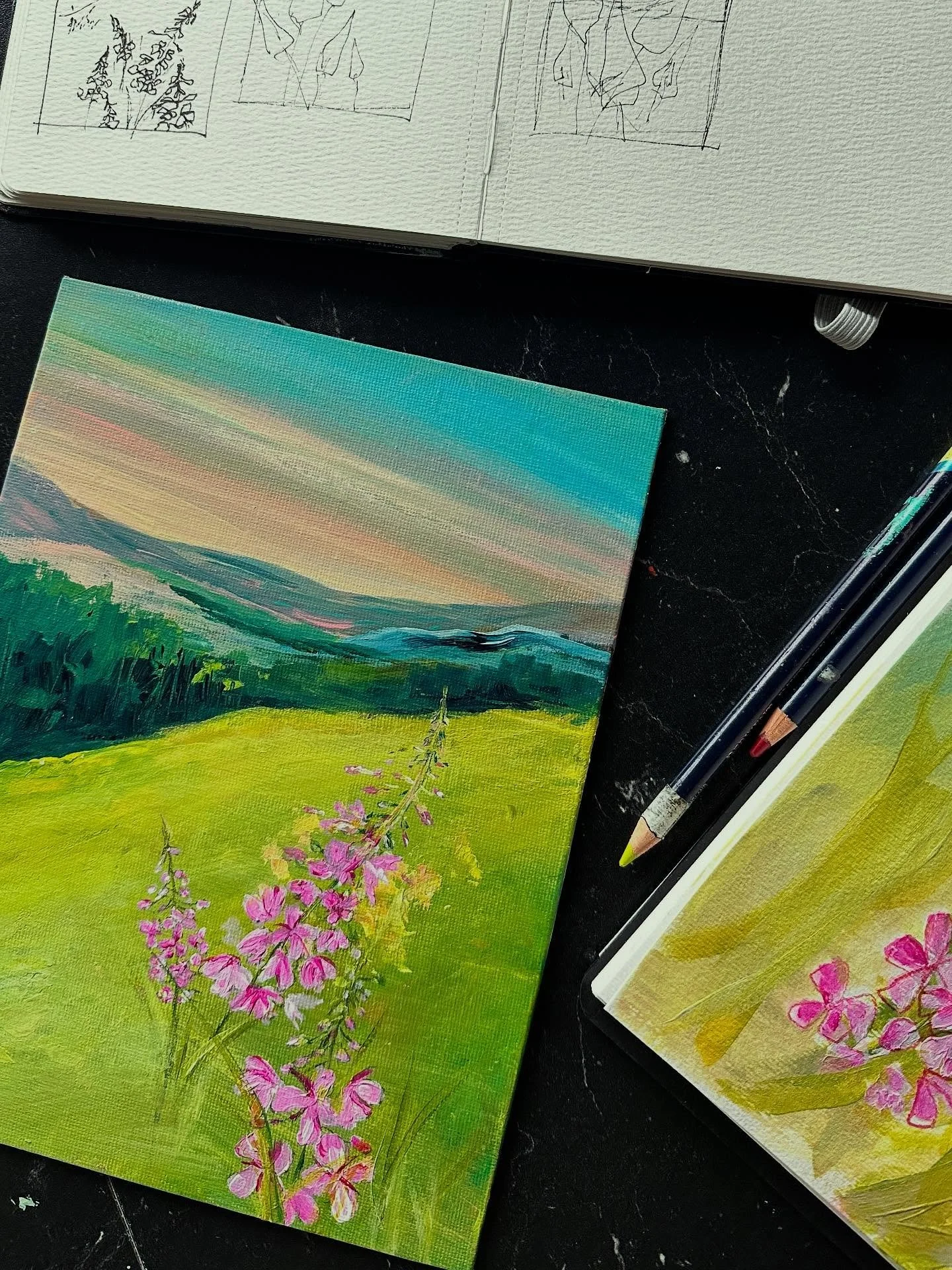 Not usually a flower painter but I just love these fireweed&rsquo;s that are flowering everywhere 
#kvamskogen  #flowerpainting #mountainlife #hyttetid #fjellet #blomsterp&aring;fjellet #landscapepaiting #mountainlandscape #norway#norwegianlandscape