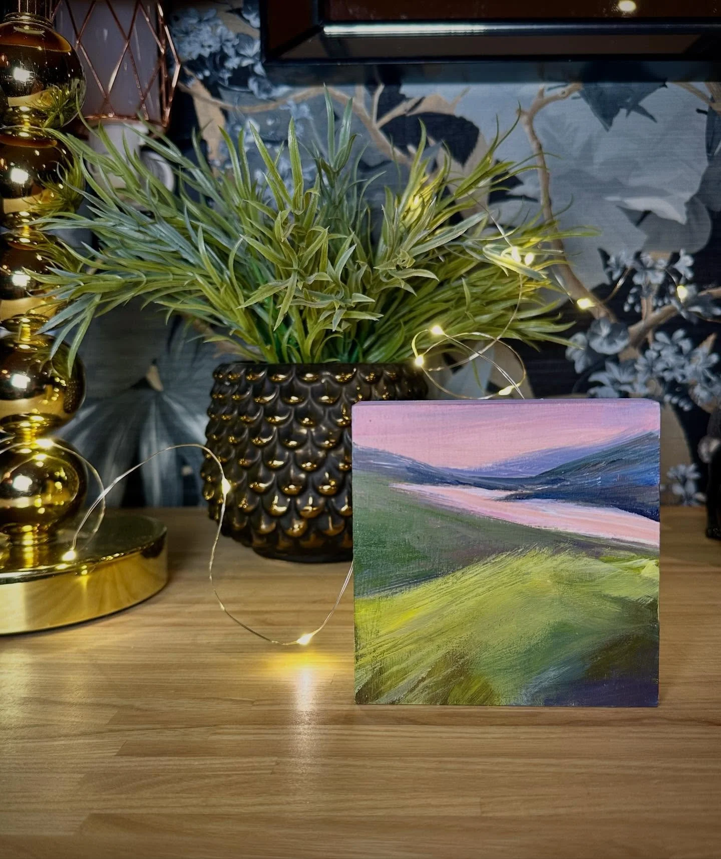 One of my favourite things about autumn is the fabulous colours in the sky and the fact you don&rsquo;t have to get up ridiculously early or stay up to late to enjoy them. 🌅

#sunset #sunrise #colourfulsky #smallpainting #affordableart #etsy #etsyse