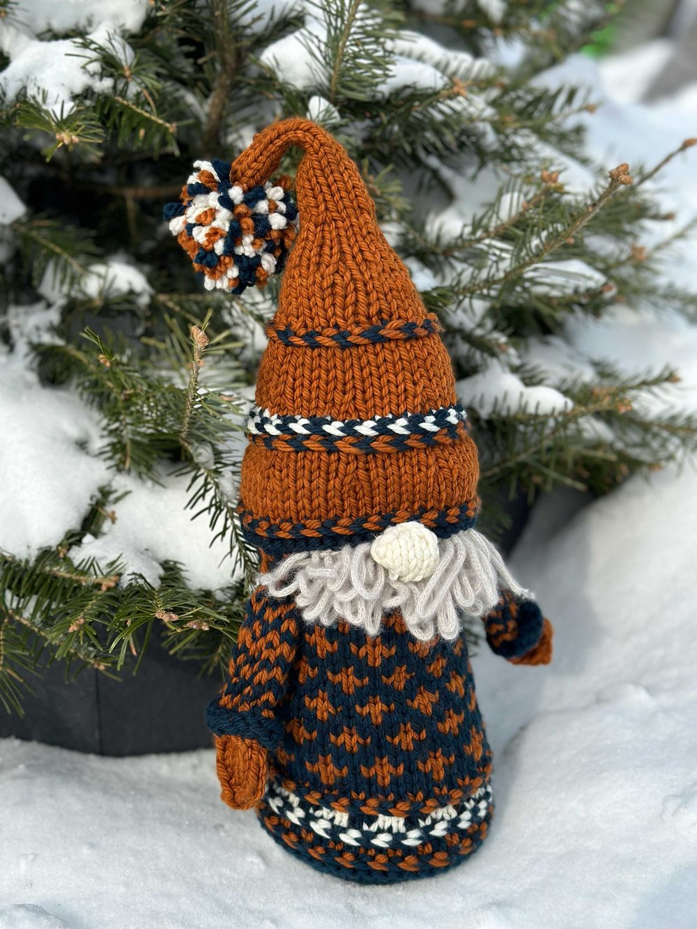 Aleks-Byrd-Troi-Gnome-knitting-pattern-gnome-1-Aleks-Byrd-Designs-web.jpg