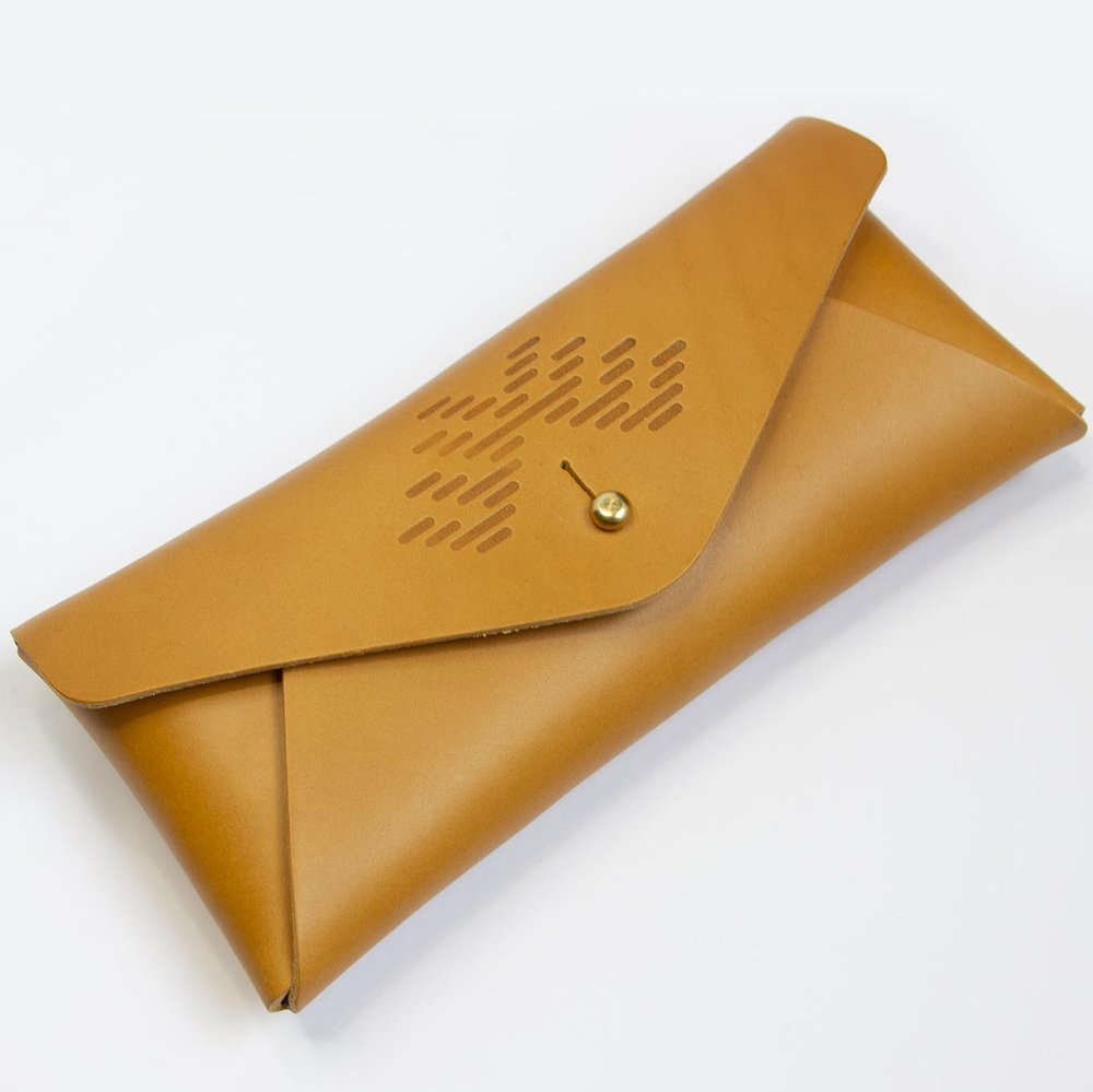 Aleks-Byrd-Hide-and-Hammer-Leather-Envelope-Clutch-bag-Traditions-Revisited-front-2-Aleks-Byrd-Designs.jpg