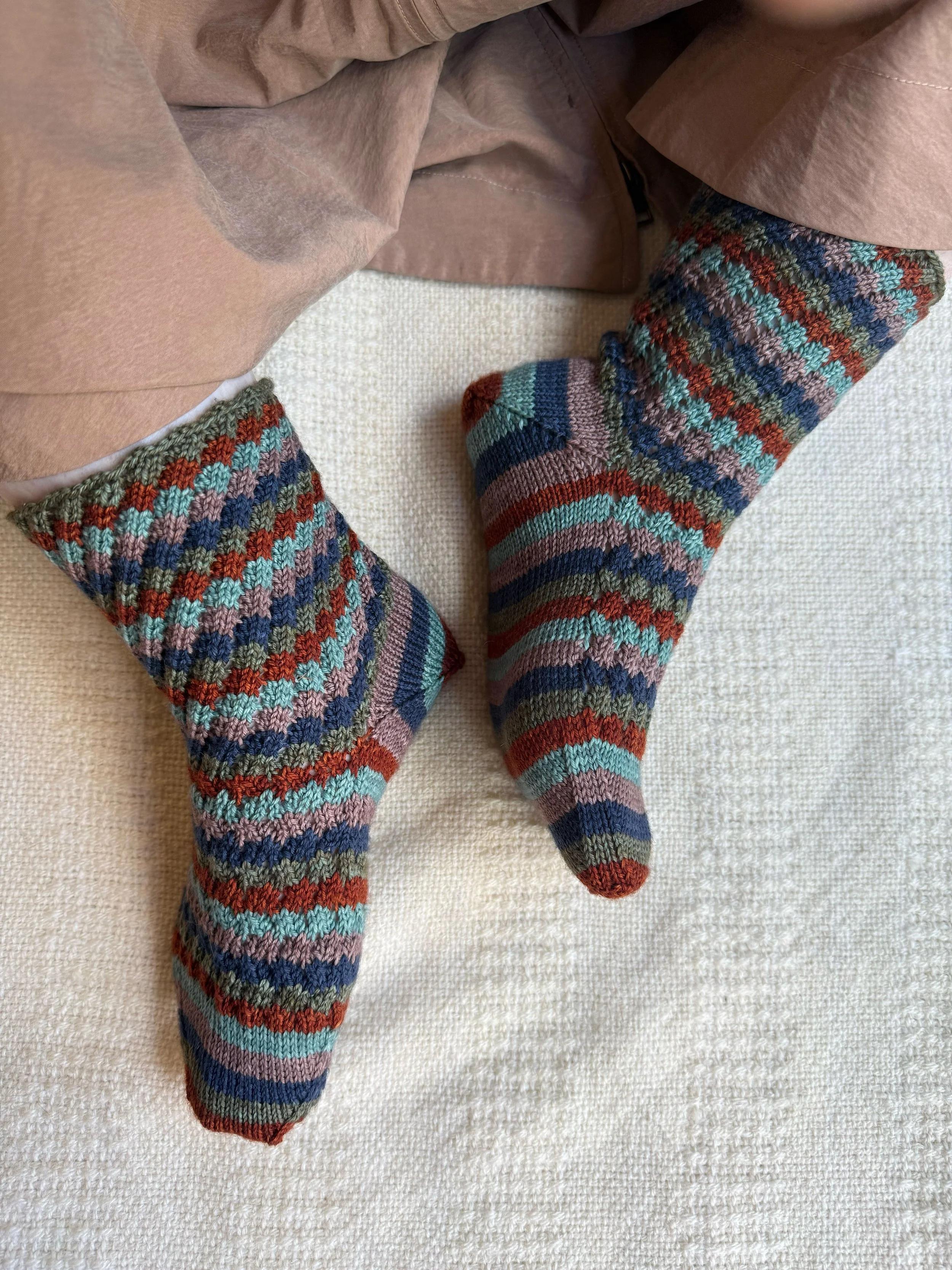 AleksByrd-Lapiline-socks-solids-LaurelKnits-1-Aleks-Byrd-Designs-web.jpg