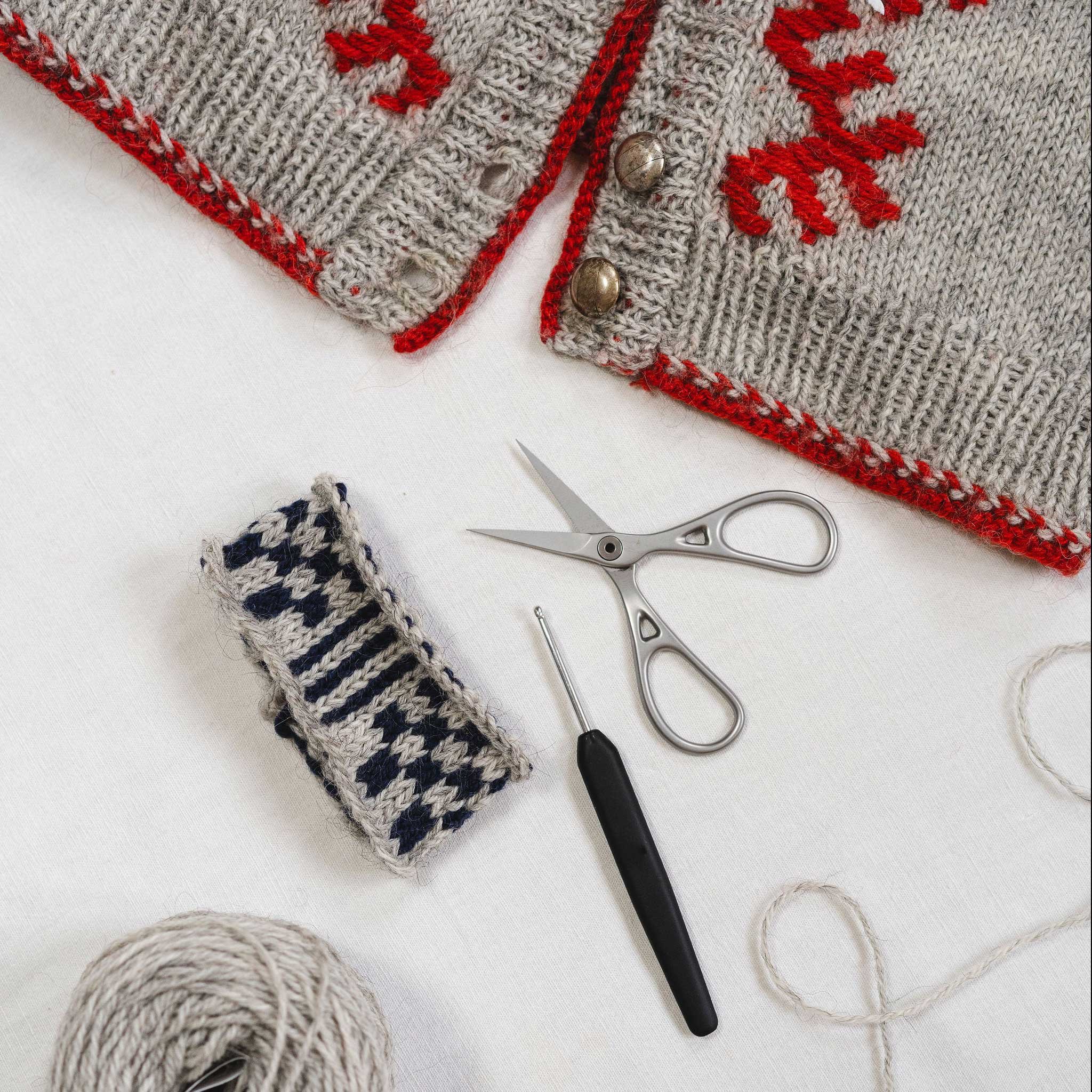 AleksByrd-Steeking-in-Style-knitting-workshop-swatch-1-Aleks-Byrd-Designs-square-web.jpg