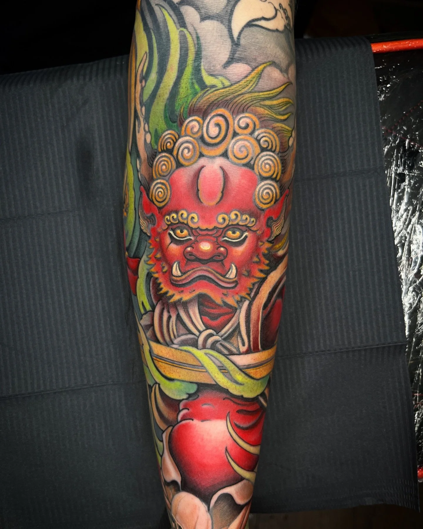 Repost because i put an awful photo up last time and hated it after a day😂  rajin tattoo sleeve part coverup 
#rajintattoo #onitattoo #hannyatattoo #orientaltattoo #japanesetattoo #orientalsleeve #colourtattoo #belfasttattooconvention #belfasttatto