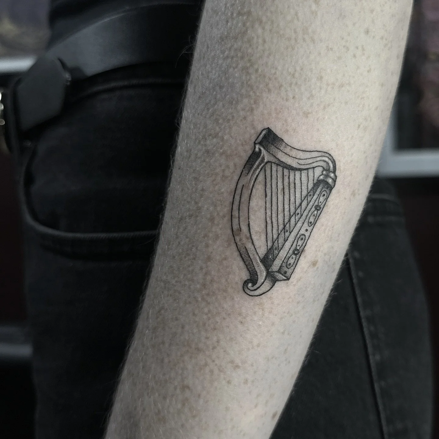 Always down to do lil Irish bits 💚
@skullandbonestattoosociety
