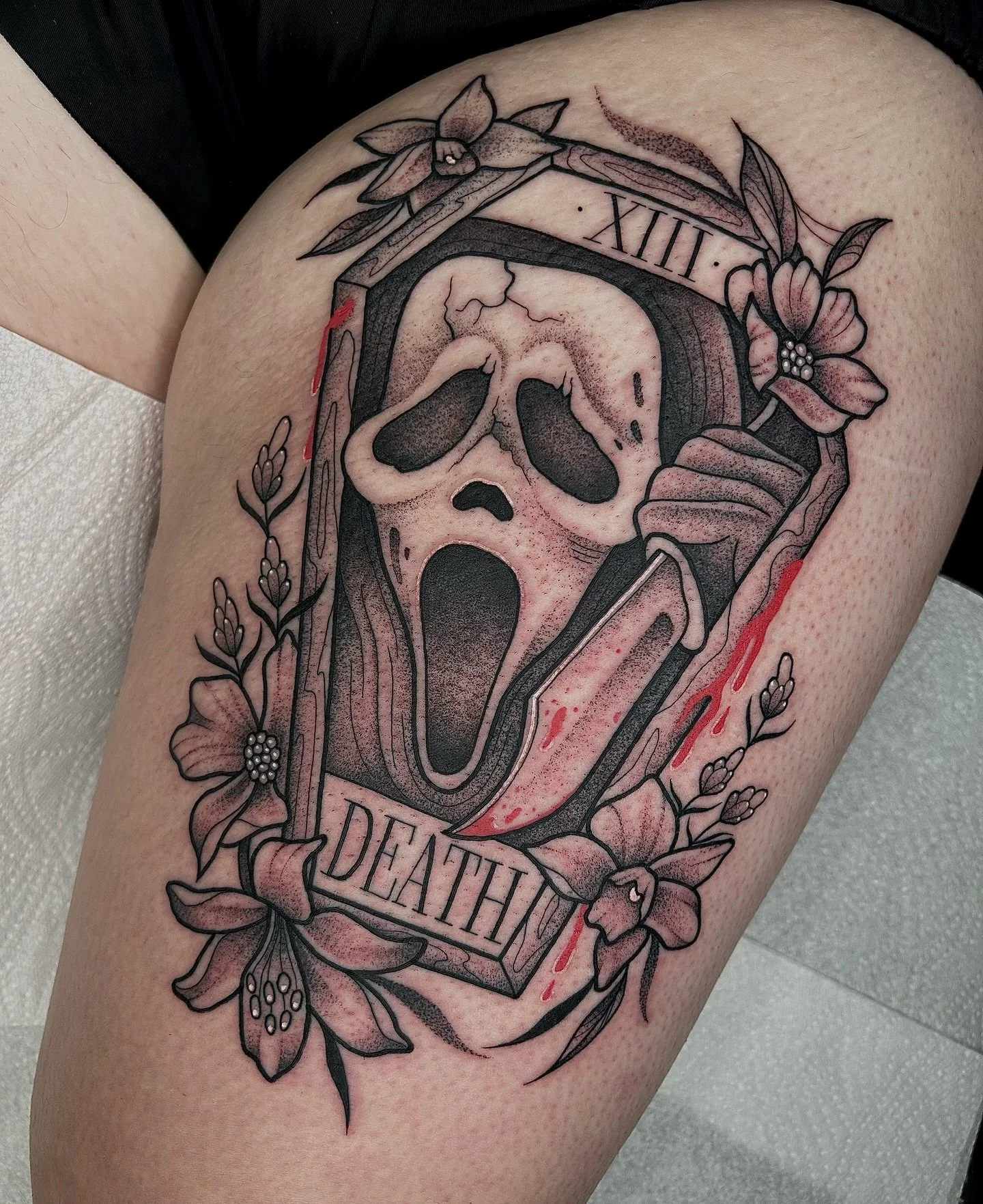 Scream tarot to start off a horror sleeve 🔪
Thanks @sistersisters_beautysalon 🫶🏻
Message me to book in!
✨Blackwork/ornamental/dotwork tattoos✨ 
#belfast #belfasttattoo #belfasttattoos