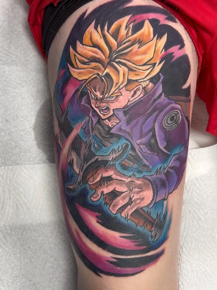Got to finally knock the sin of the GOaT off my wishlist yesterday!! Been looking to tattoo Trunks for a long long time and was super happy to get to do it! Really happy with this recent string of cool pieces, and have plenty more coming 🖤 thanks La