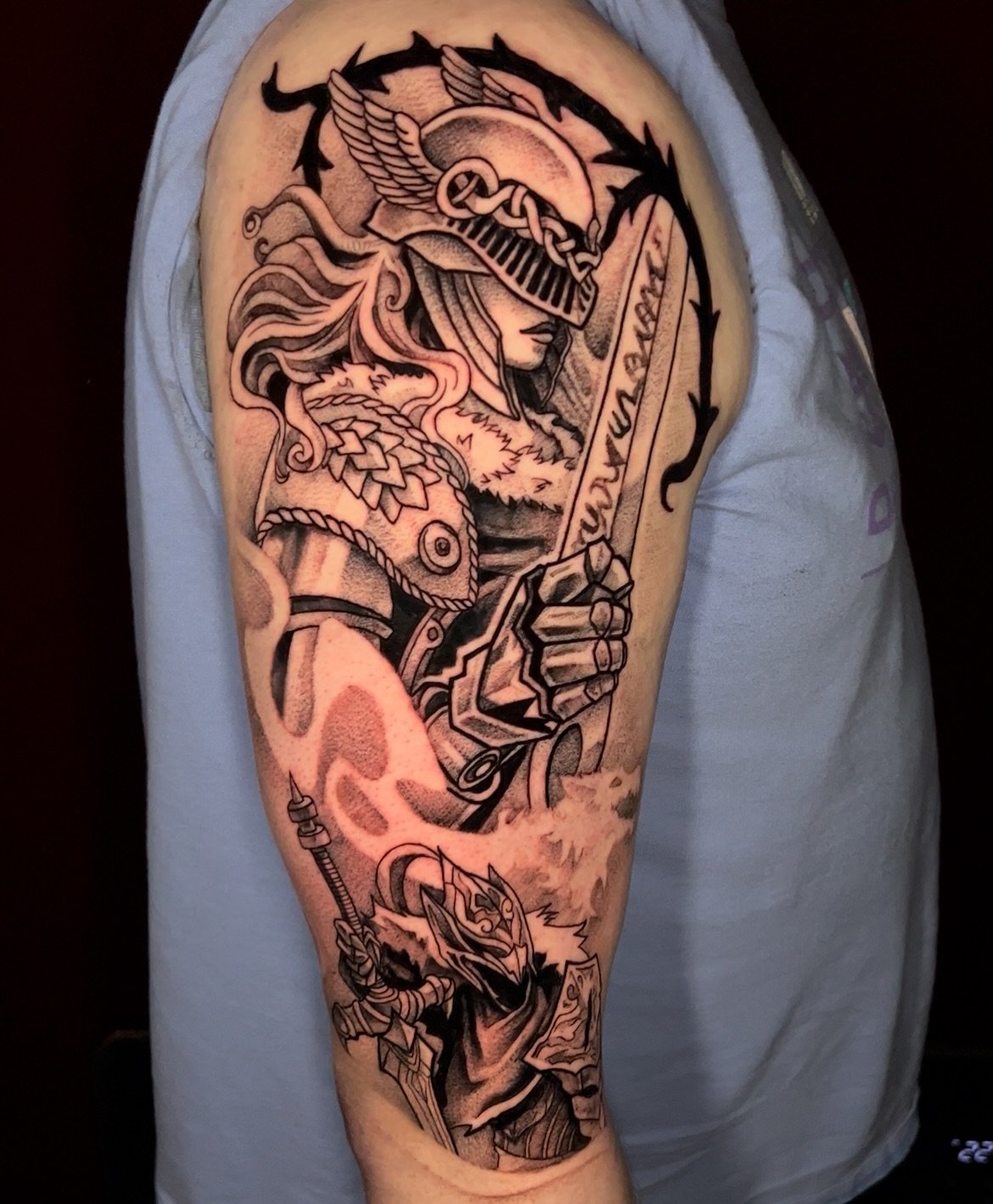 Got to start Davy&rsquo;s gaming sleeve with this Malenia and Artorias piece. Ten hours in the chair for his first tattoo. Some going 😮&zwj;💨🔥

Always love getting to do large scale products like this!

#blackwork #blackworktattoo #tattooartist #t
