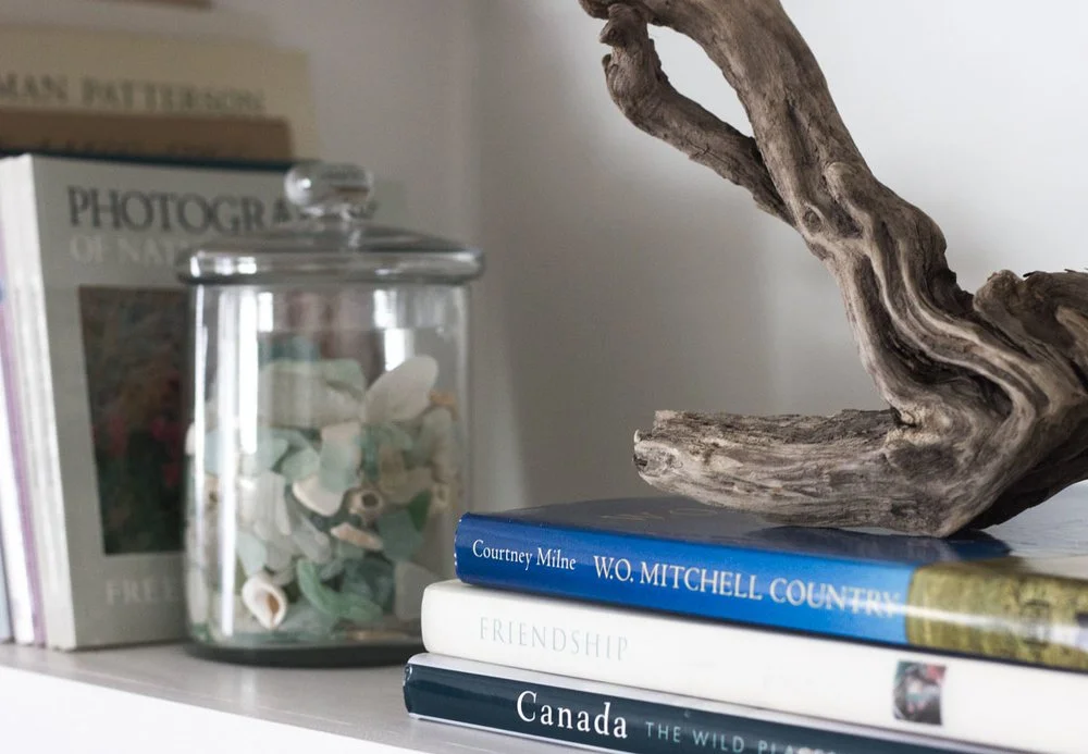 How To Style An Easy Vignette — SIMPLE HOME | SIMPLE LIFE