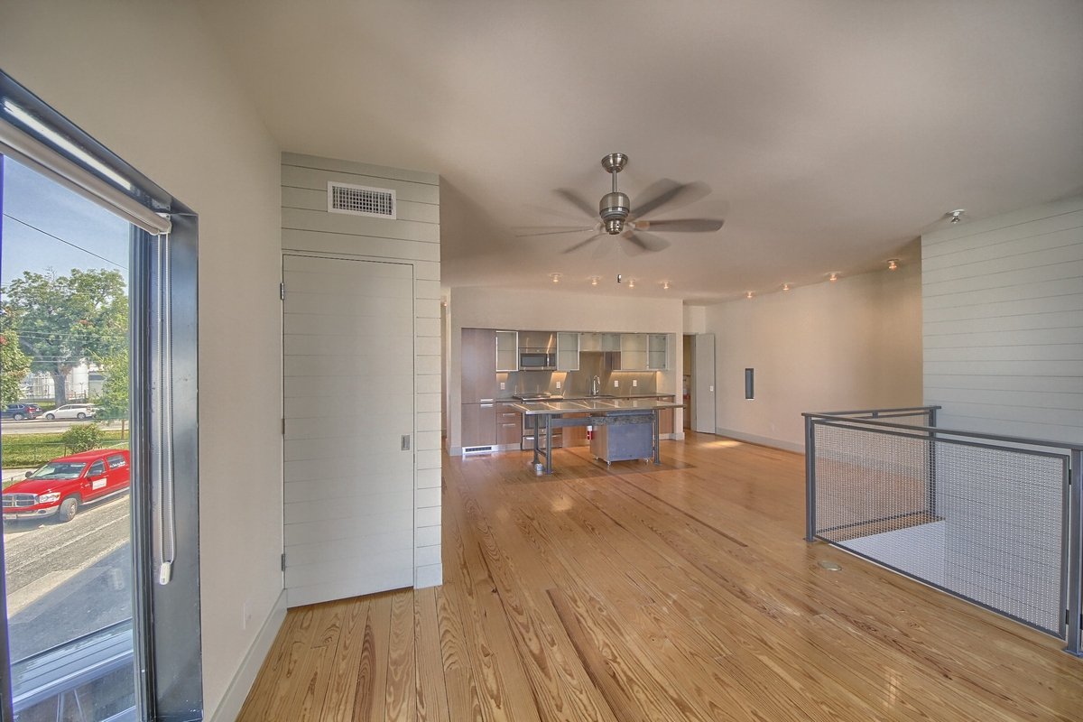 3101dining.jpg