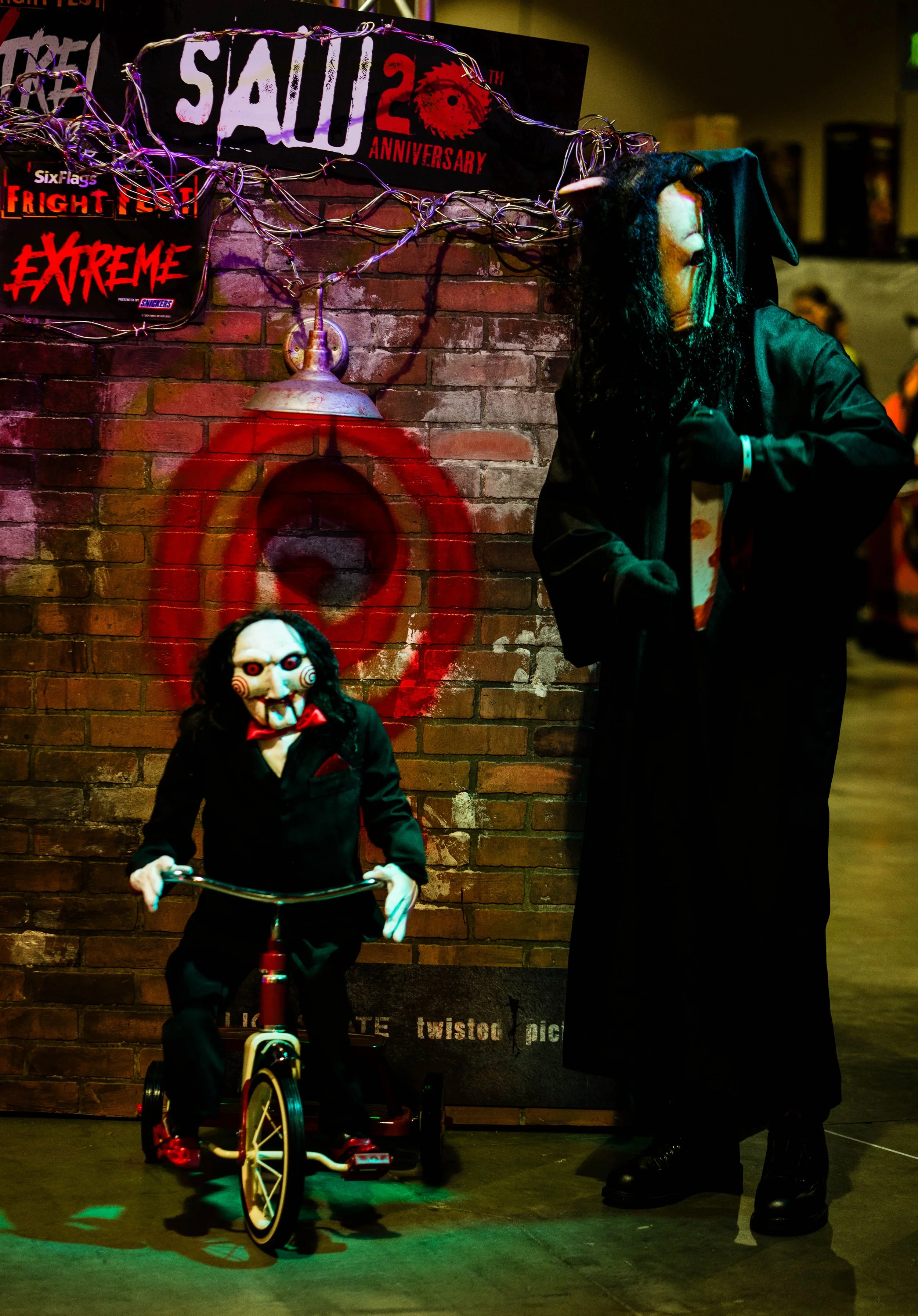 MIDSUMMER SCREAM-4.jpg