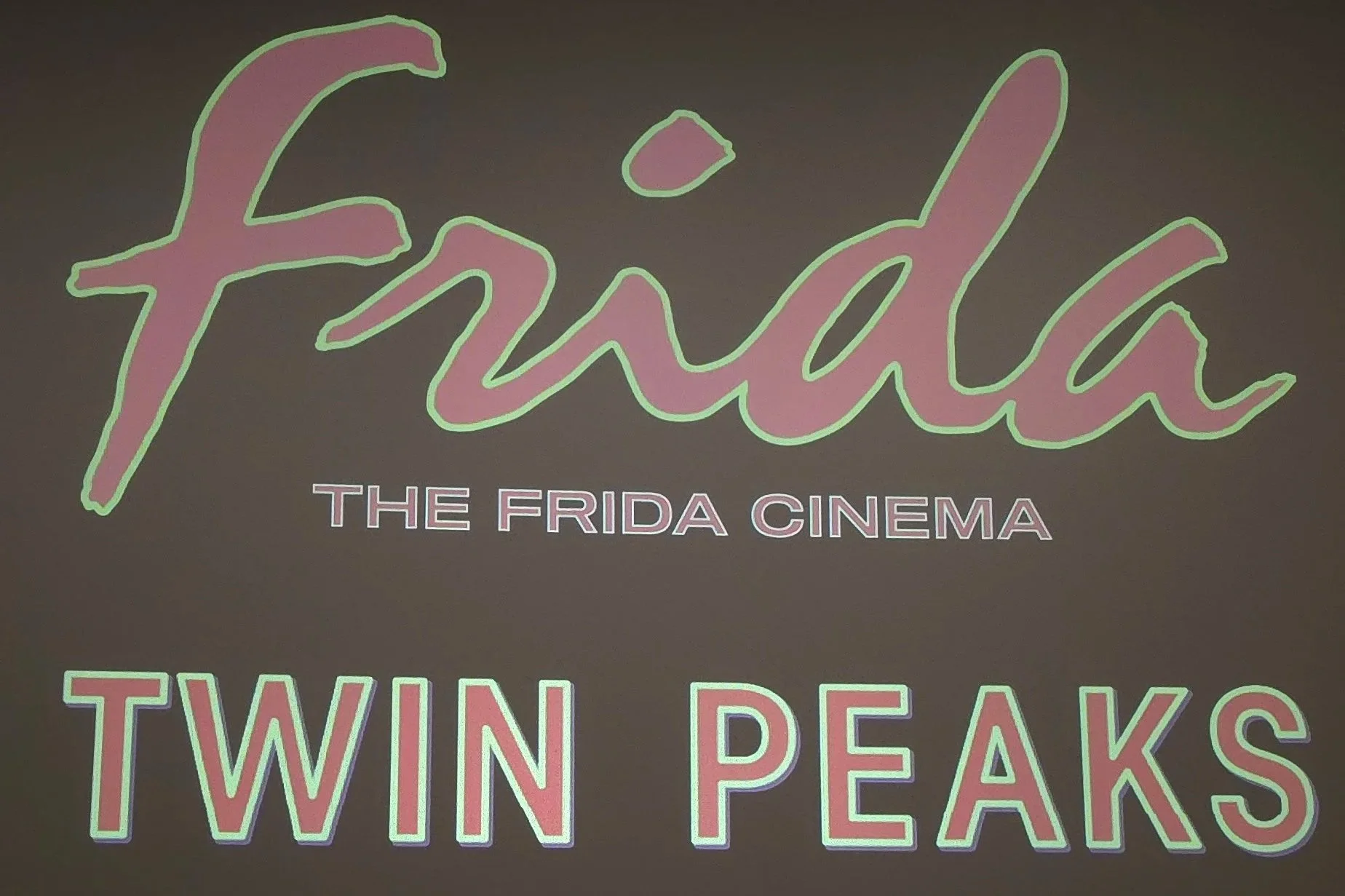 Want to watch the entire ‘Twin Peaks’ series IN THEATERS? Well, now you can!