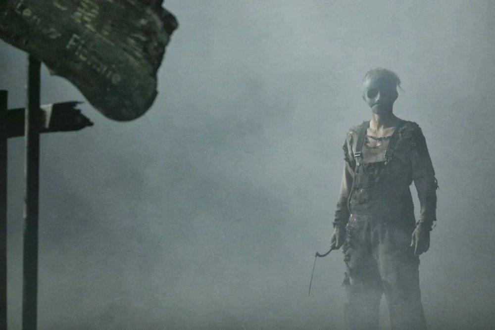 Leslie Vernon makes his triumphant return to the big screen, but they need our help