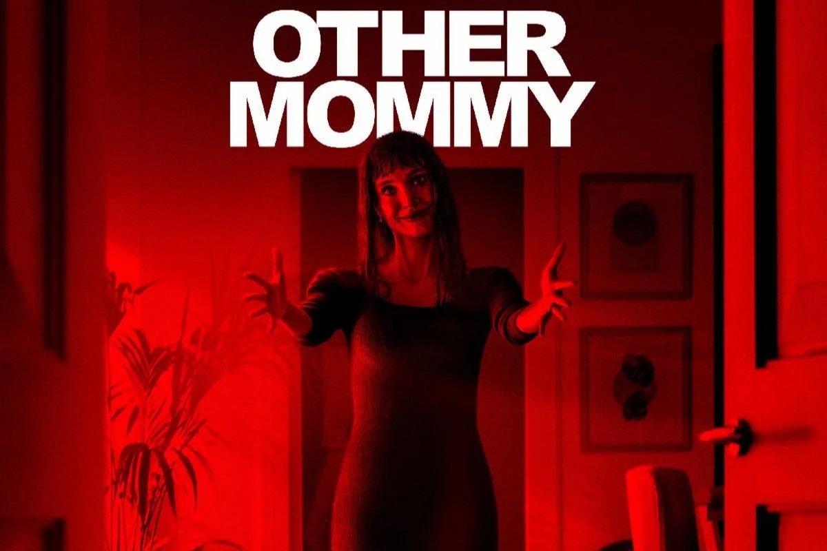 ‘Other Mommy’ final trailer has us questioning Jessica Chastain’s motives