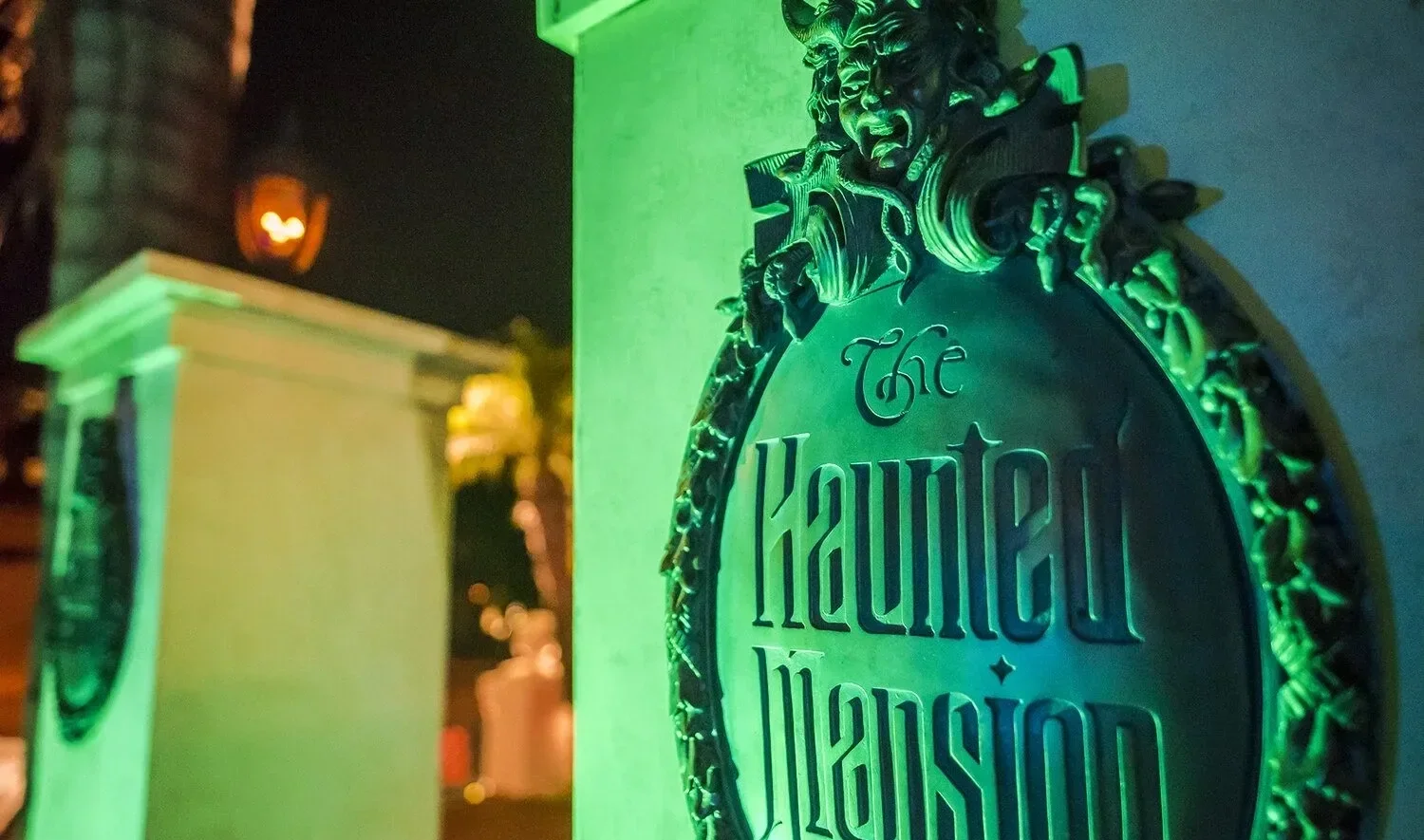 Haunted Mansion Haunt is celebrating their 20th anniversary as a home haunt!