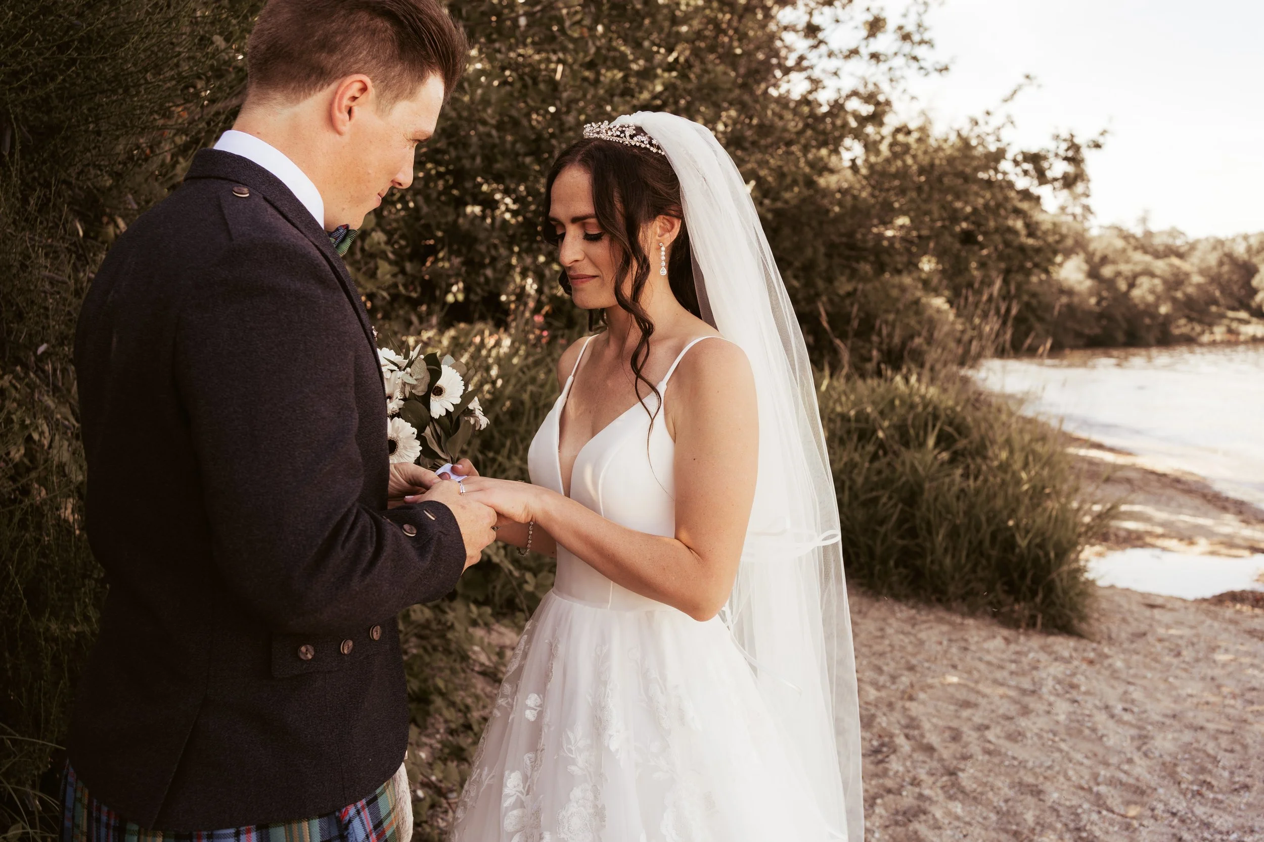 Catriona and Andrew The Cruin Wedding Photography-64.jpg