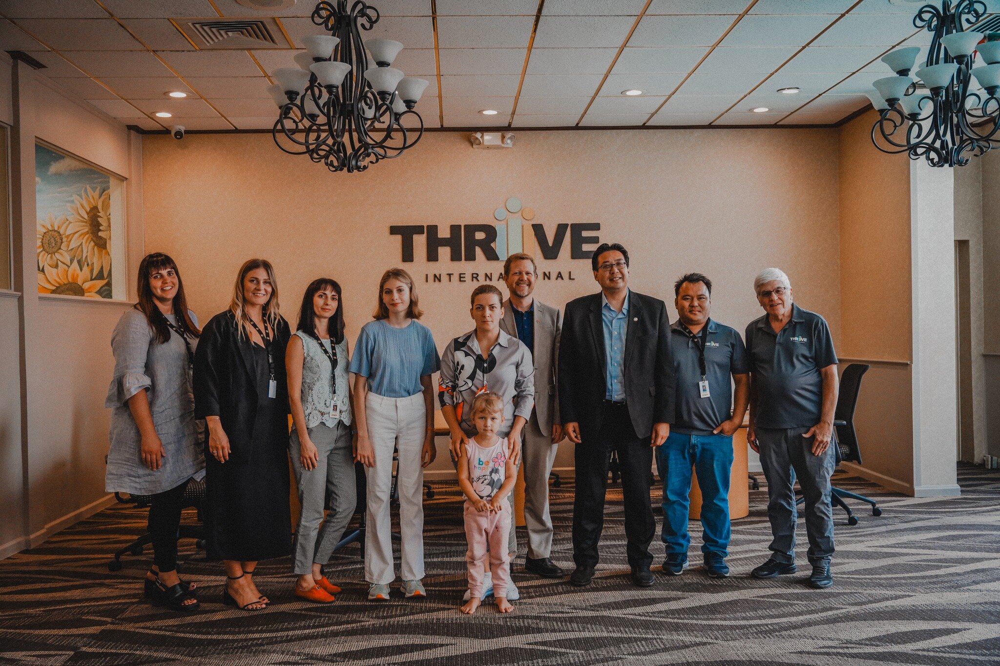 Mike Fong, Director of the Washington State Department of Commerce, visited Thrive Center yesterday. Thank you for your partnership to help refugees move from surviving to thriving! 💛💚💙

#TogetherWeThrive