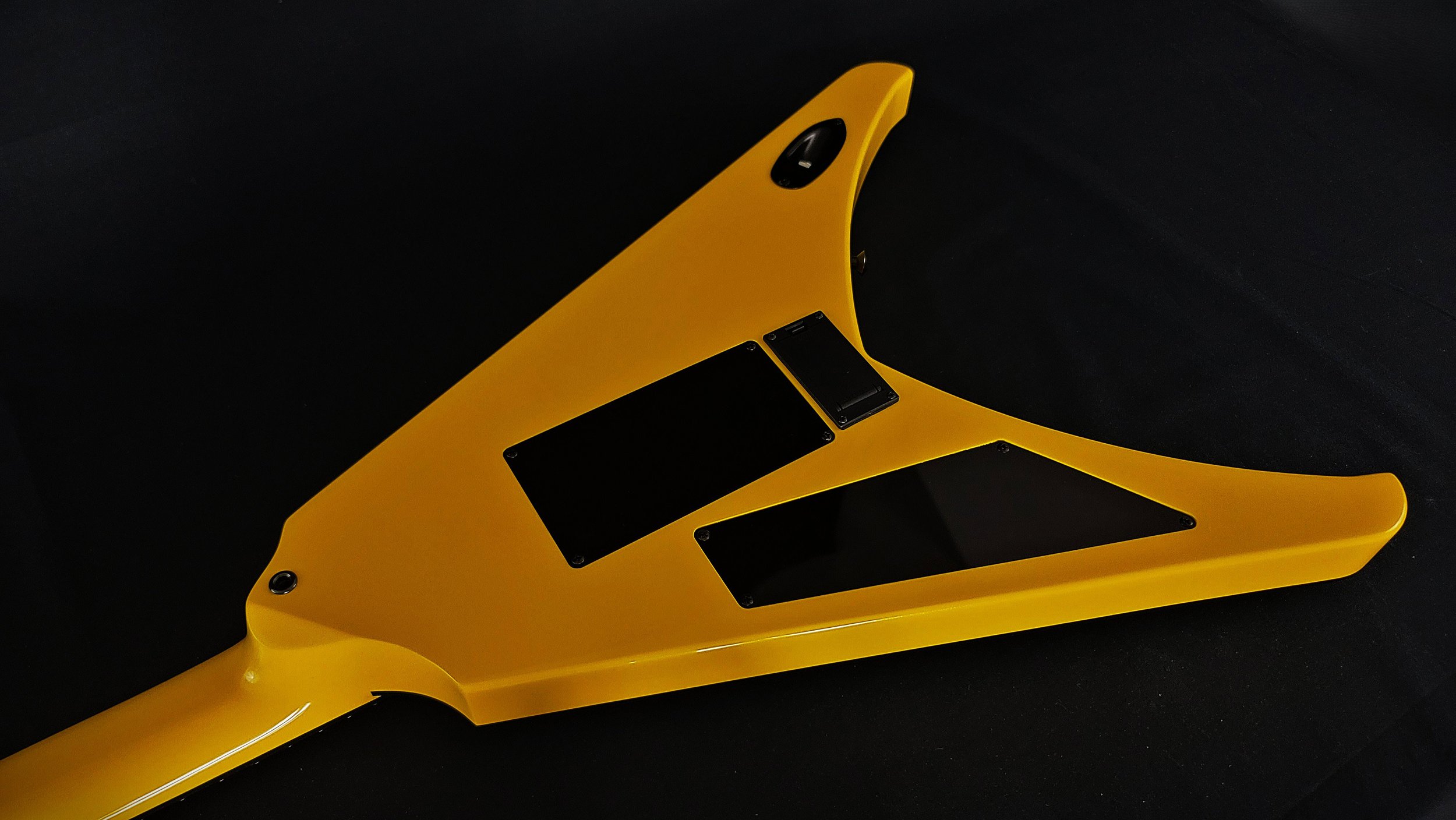 00325-yellow-carbon-v-11.jpg